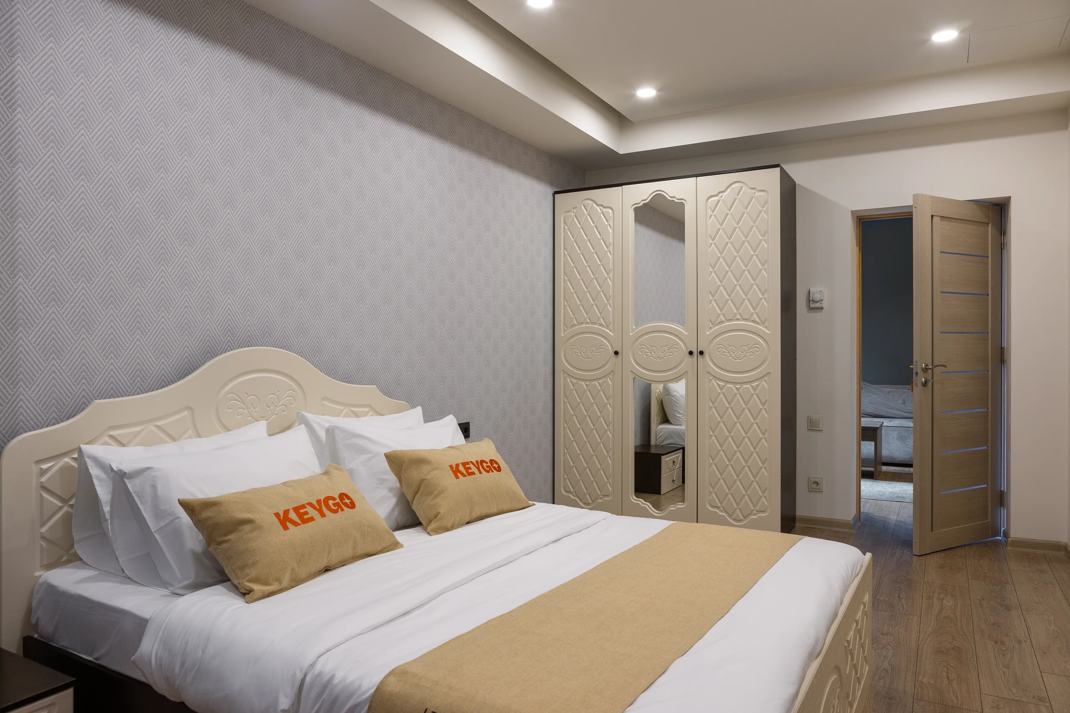 Apartment KeyGo #0030 is the key to the center of Yerevan photo 14