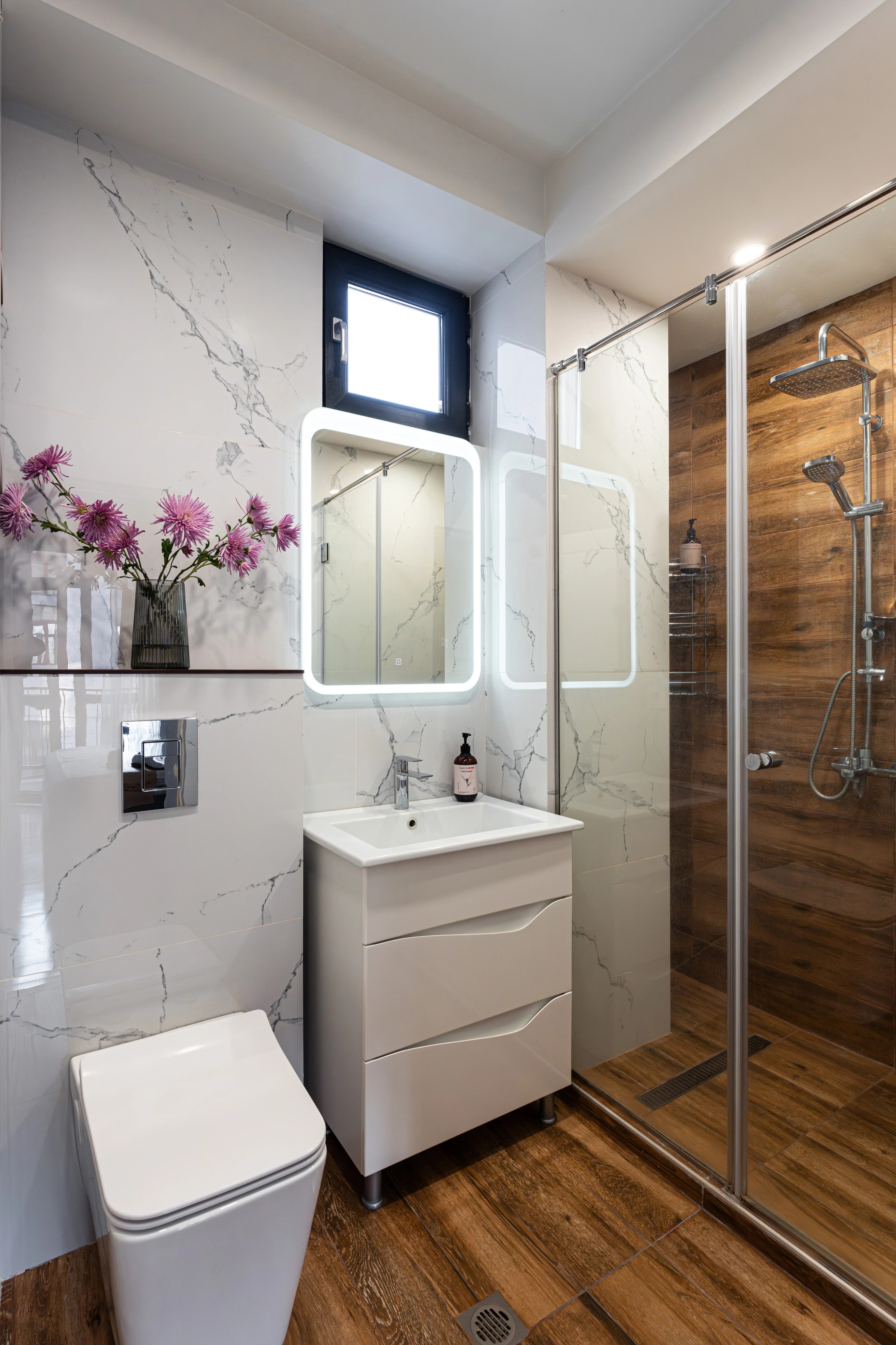KeyGo #0108 | 2 Bedrooms | Cascade photo 21