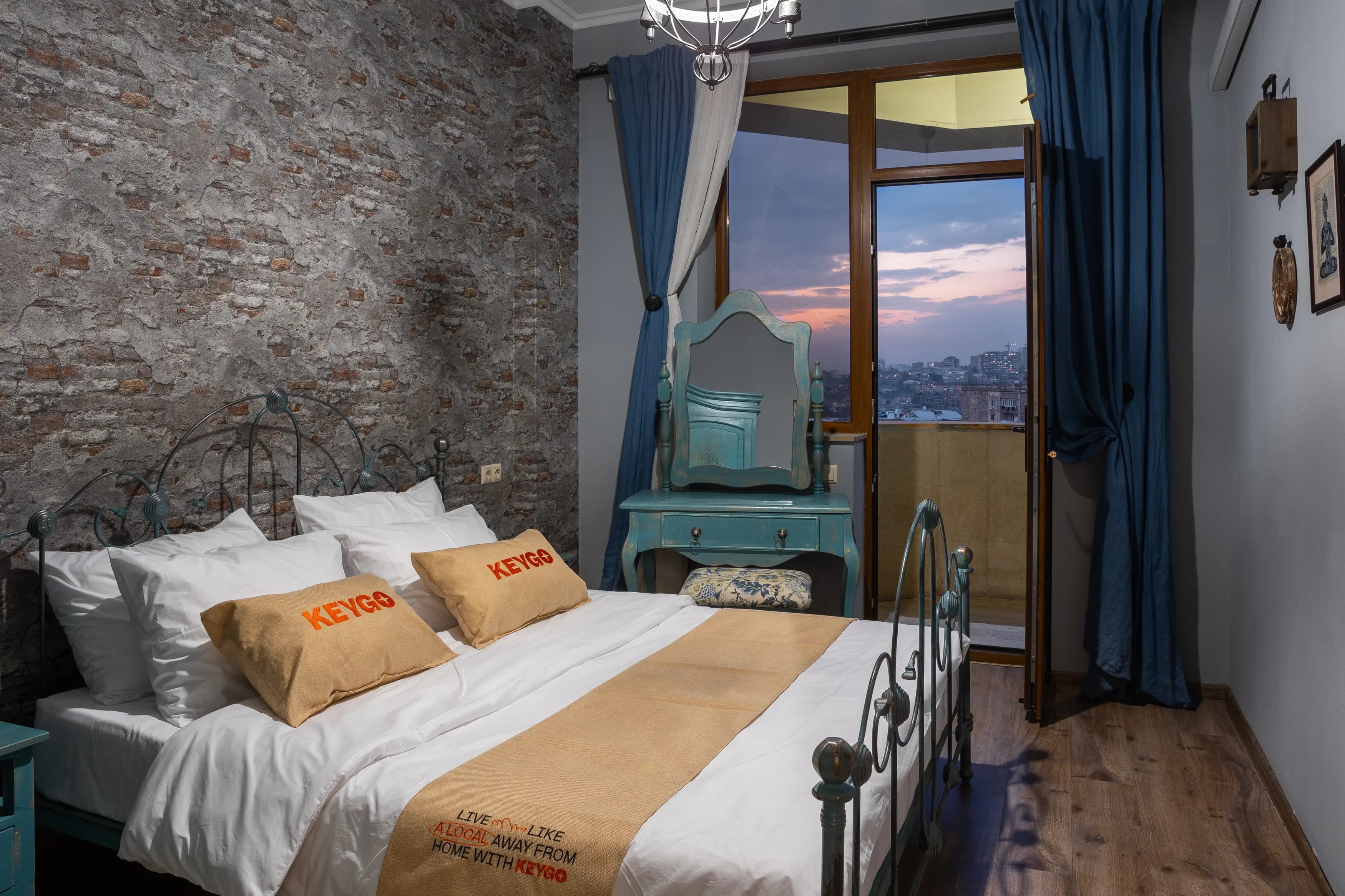 Apartment KeyGo #0022 is the key to the center of Yerevan