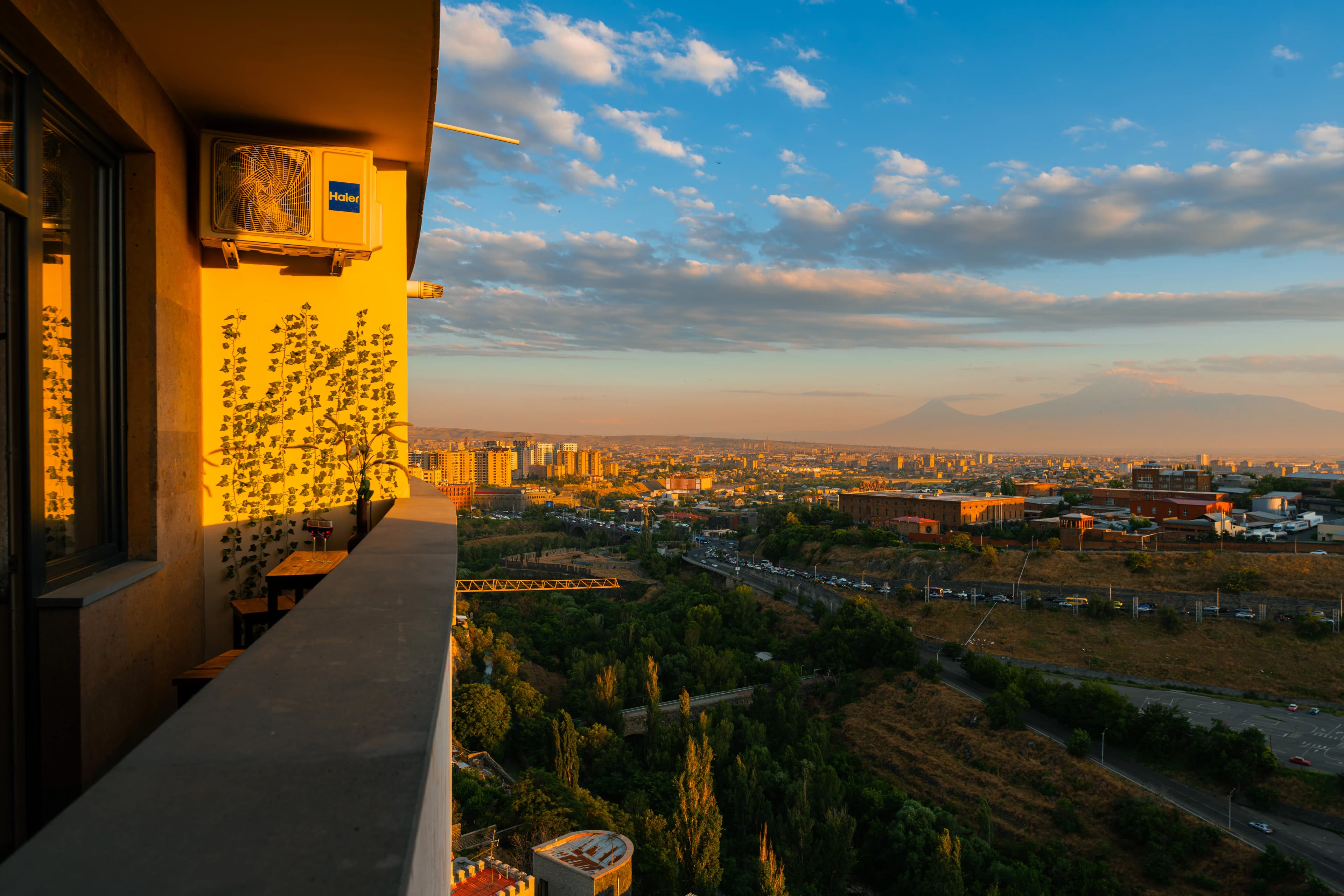 2BR in Center/Self checkin/City view photo 21