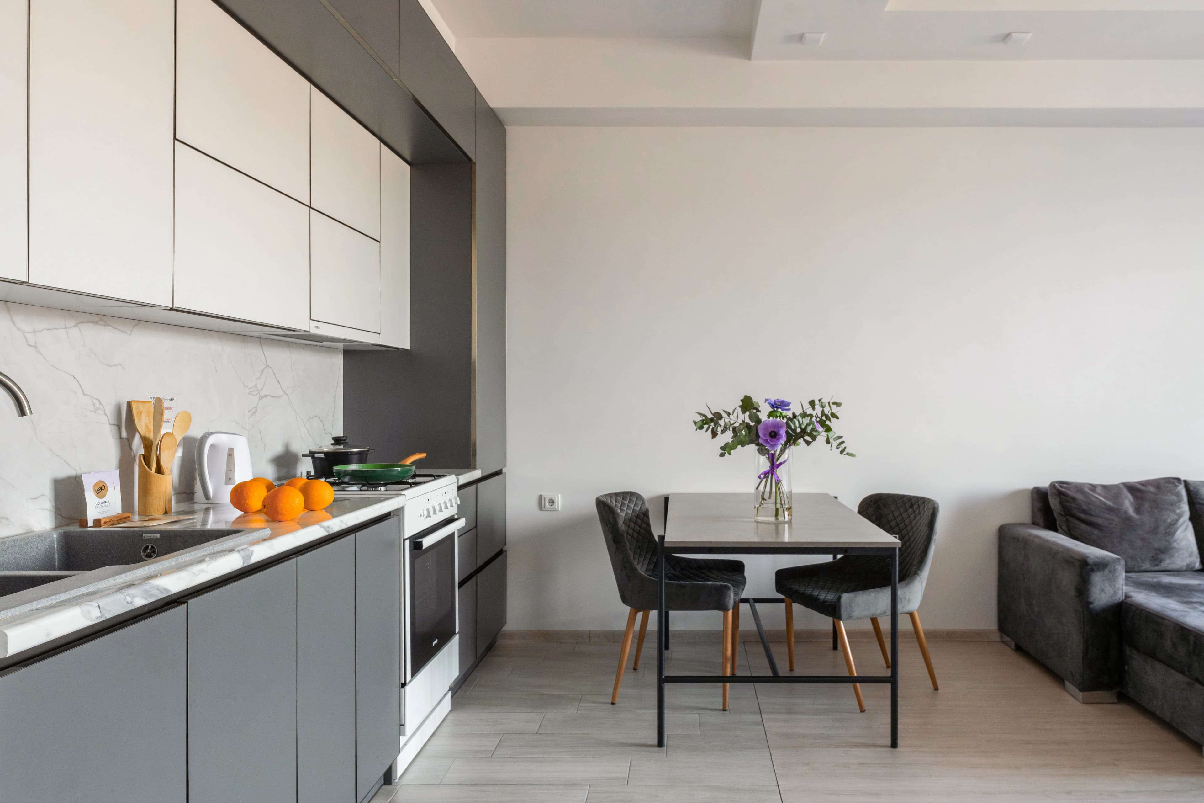 Apartment KeyGo #0048 next to St. Sarkis Church photo 6