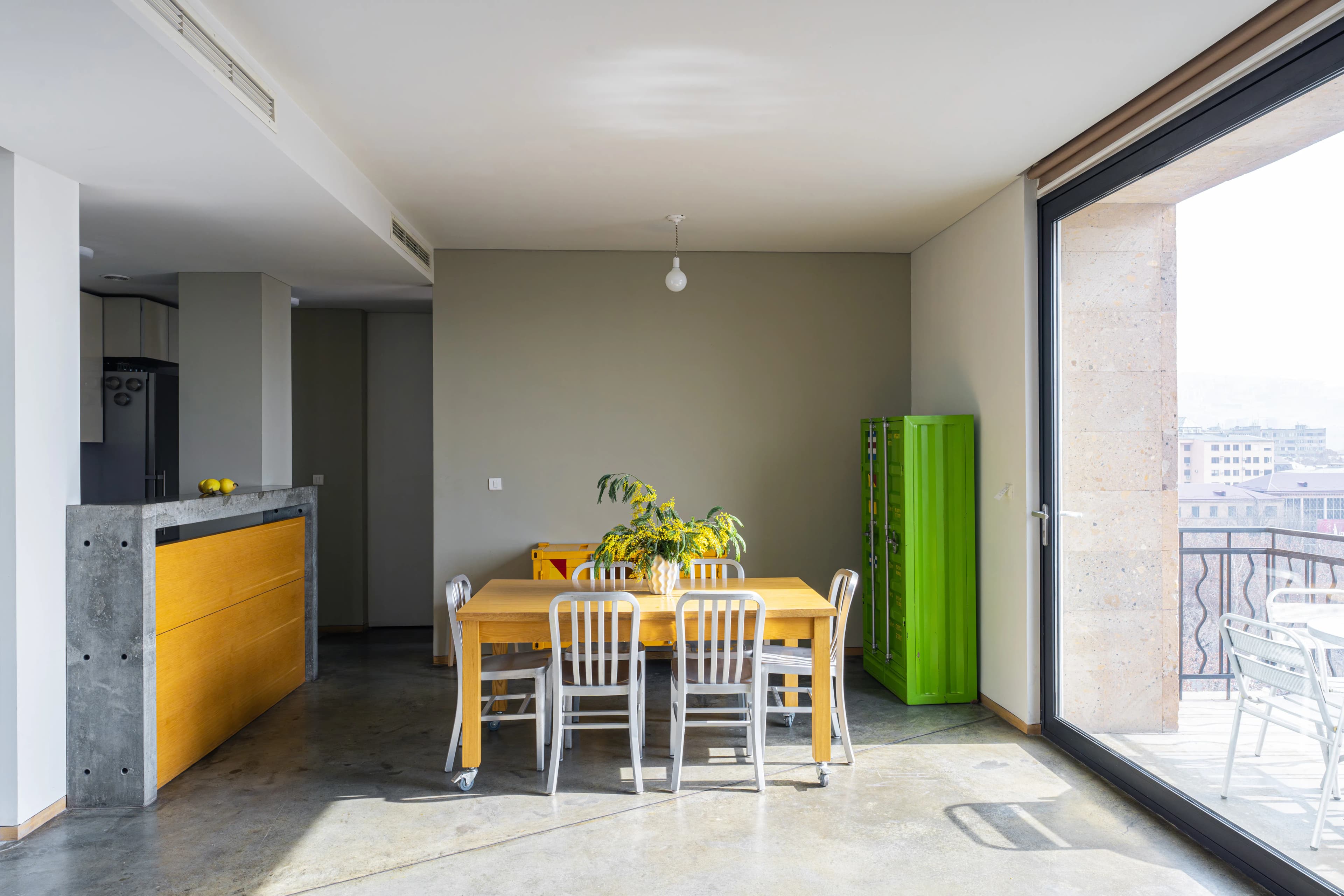 Apartment KeyGo #0119 with Cascade View photo 15