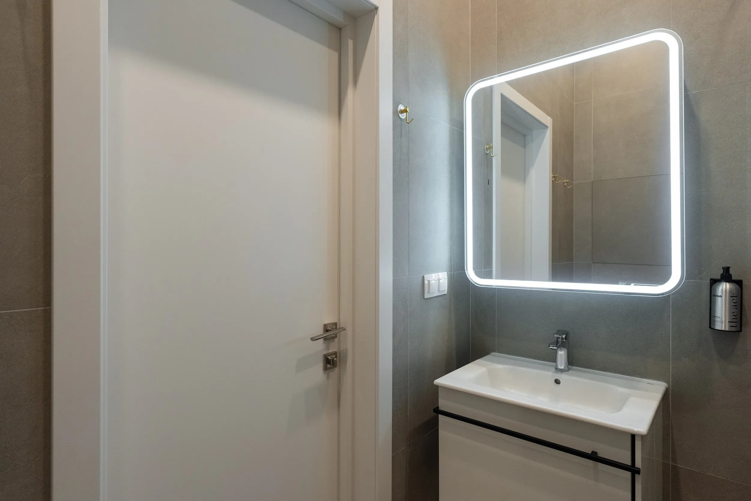 Студия KeyGo #1016 с видoм нa ВДHX photo 15