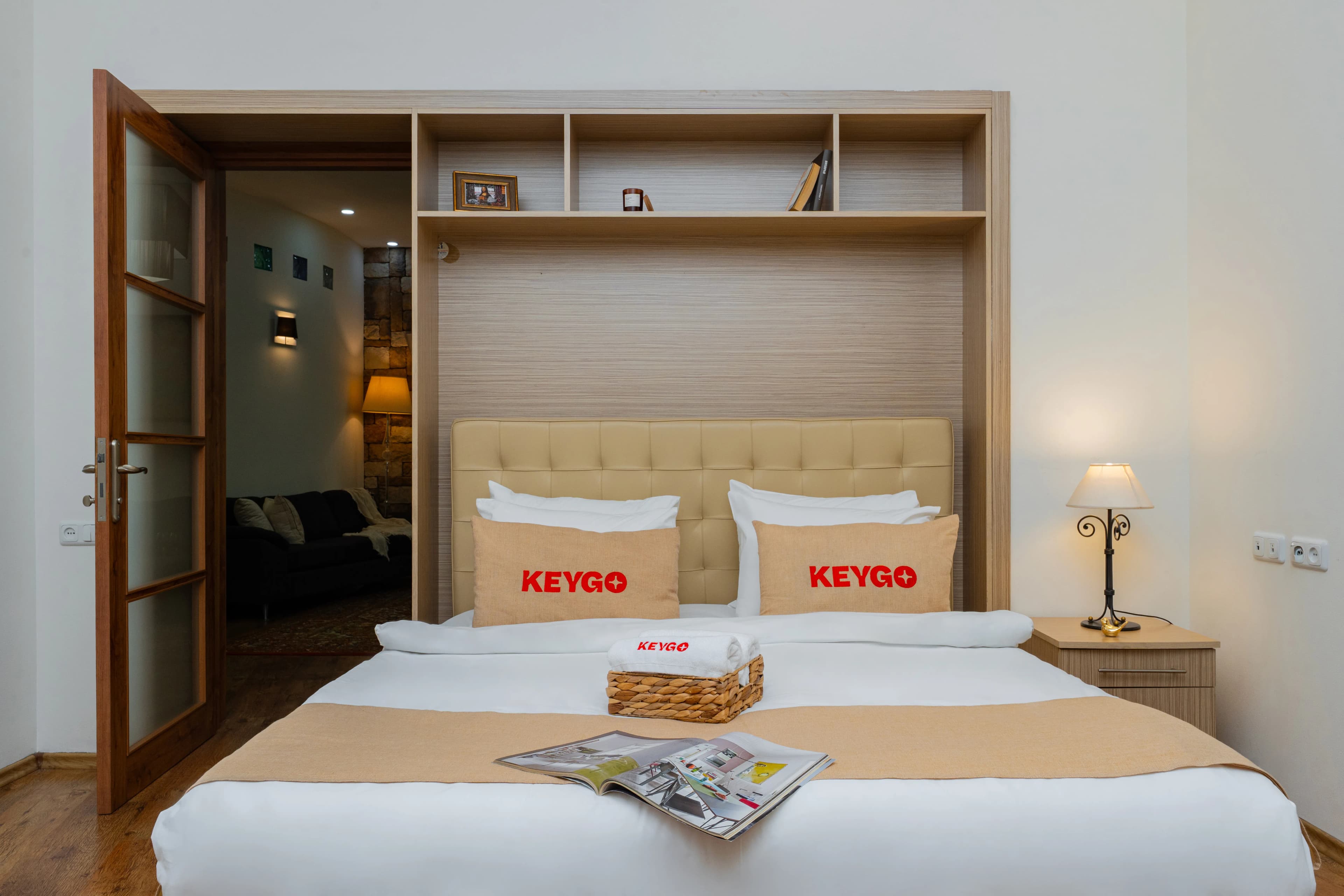 Apartment KeyGo #0159 next to the Opera House photo 8