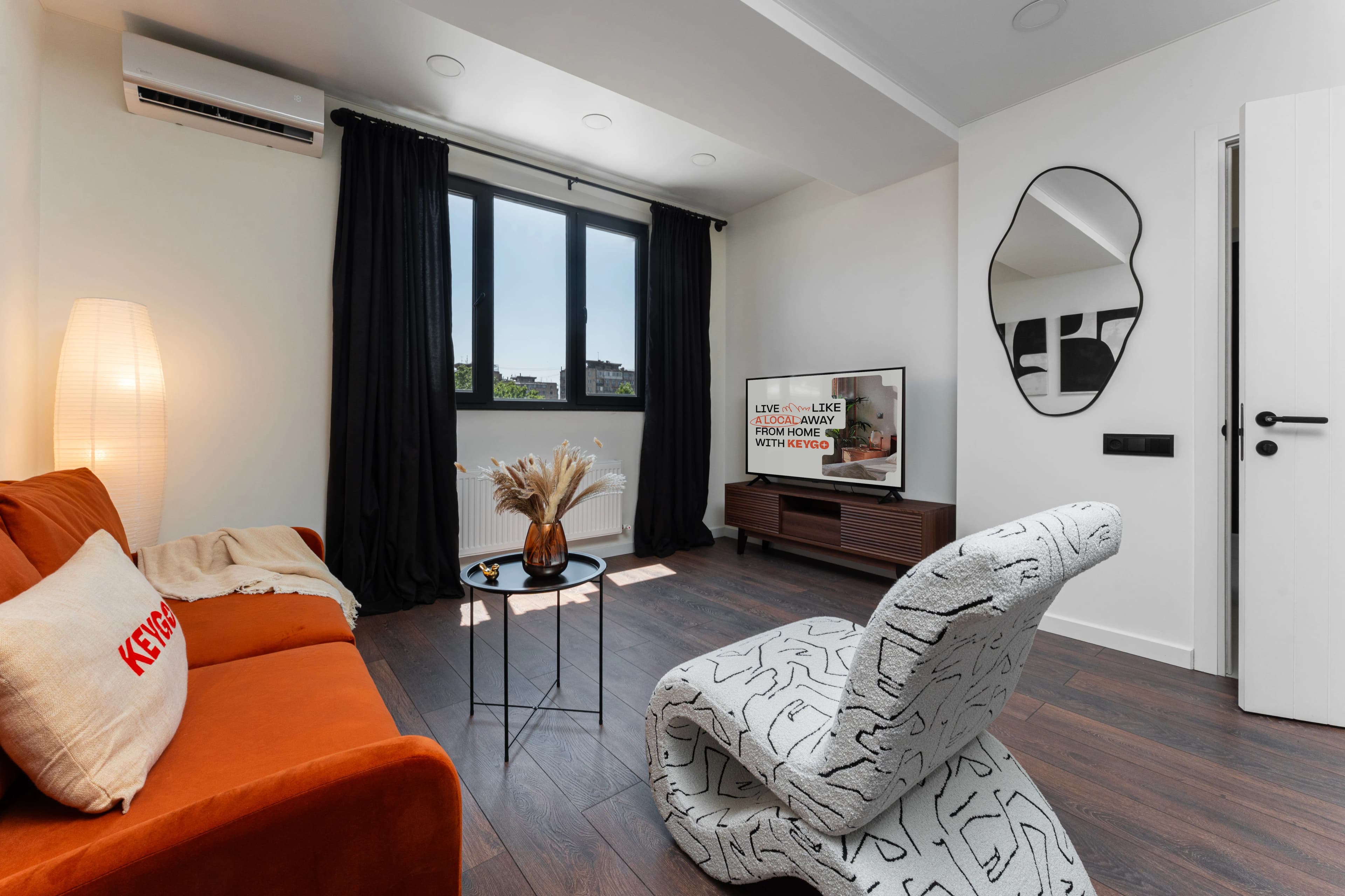 Apartment KeyGo #0162 next to the Opera House photo 10