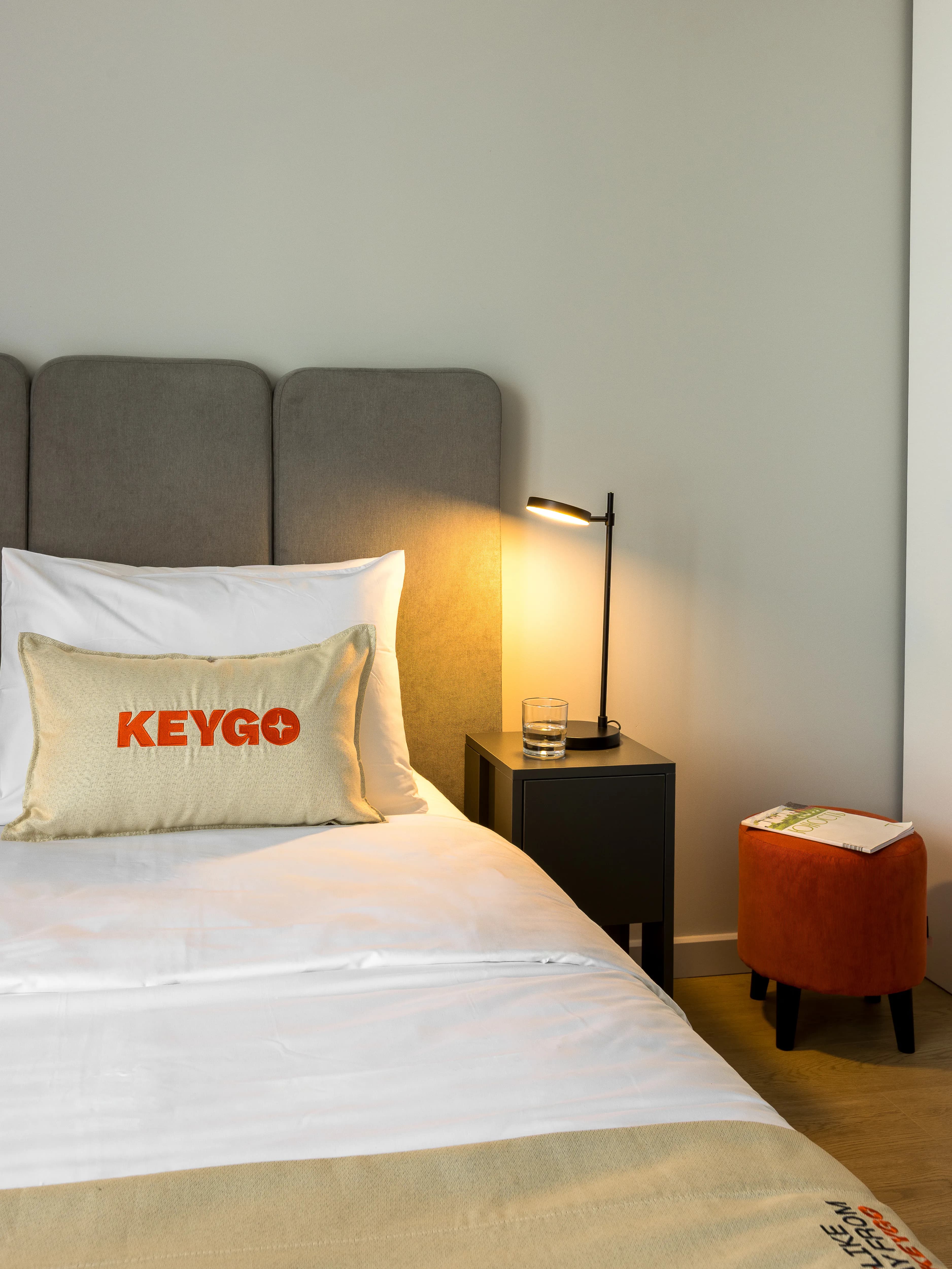Студия KeyGo #1035 с бассейном photo 8