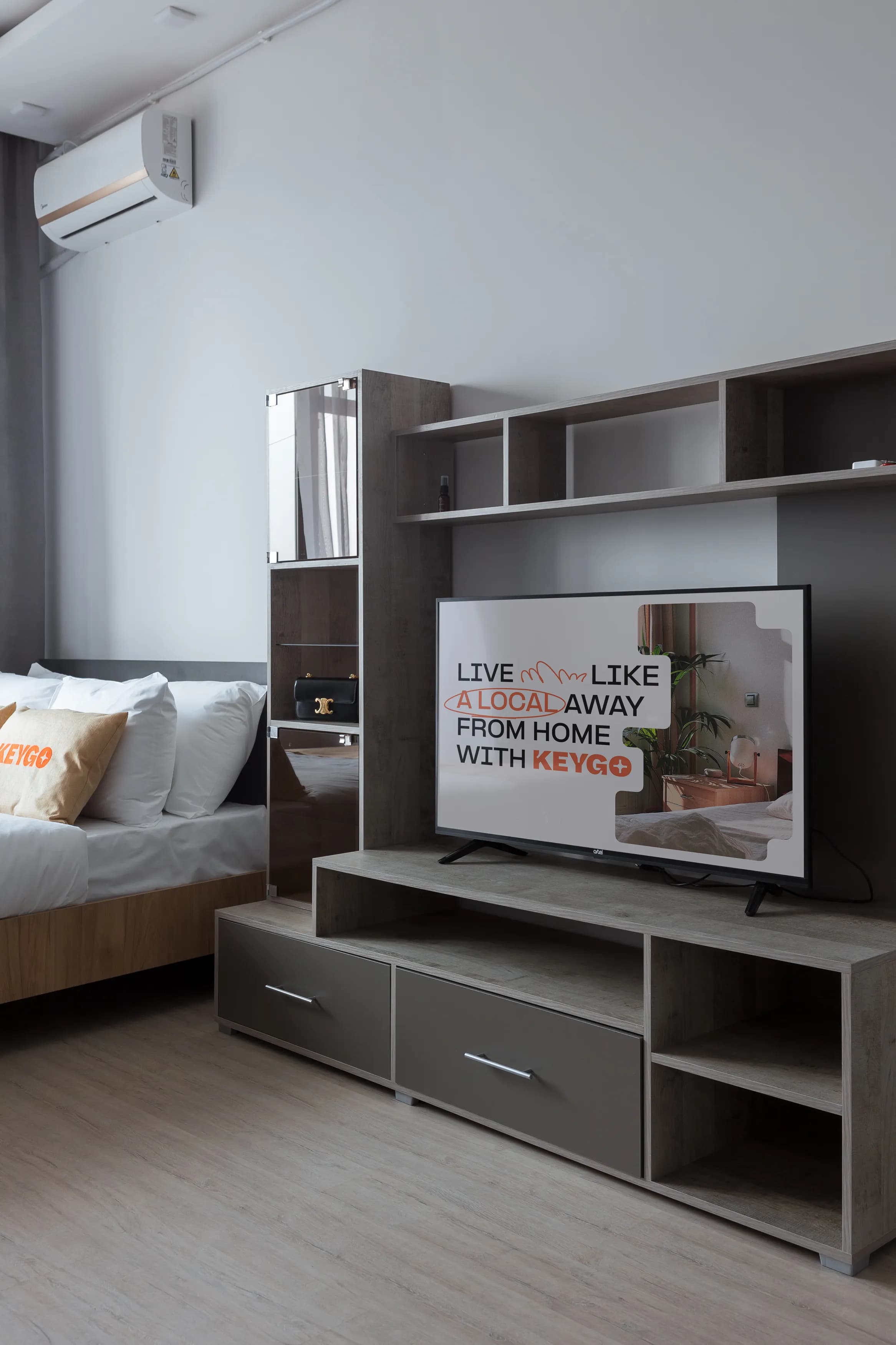 Apartment KeyGo #0048 next to St. Sarkis Church photo 11