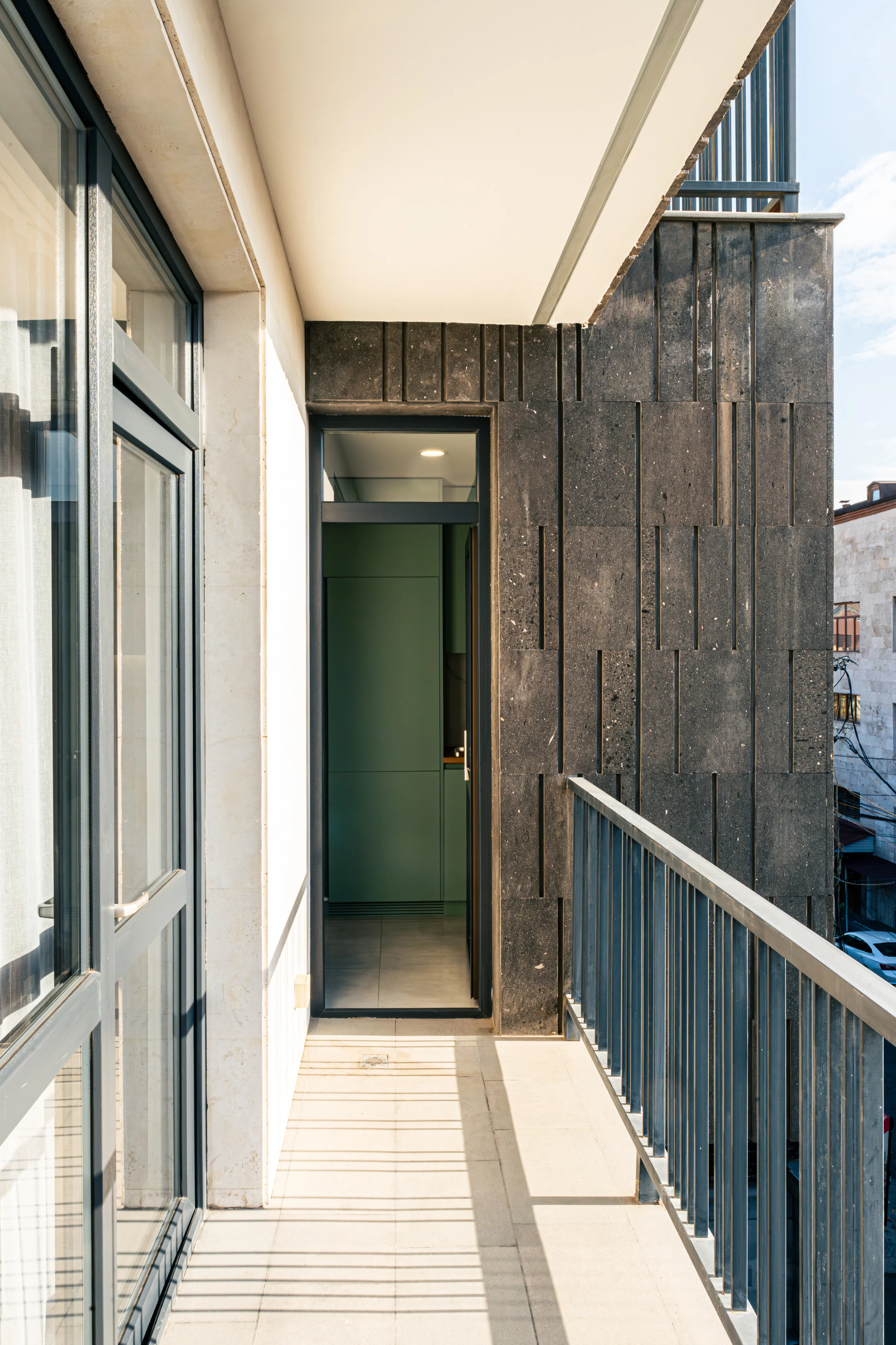 KeyGo #0108 | 2 Bedrooms | Cascade photo 14