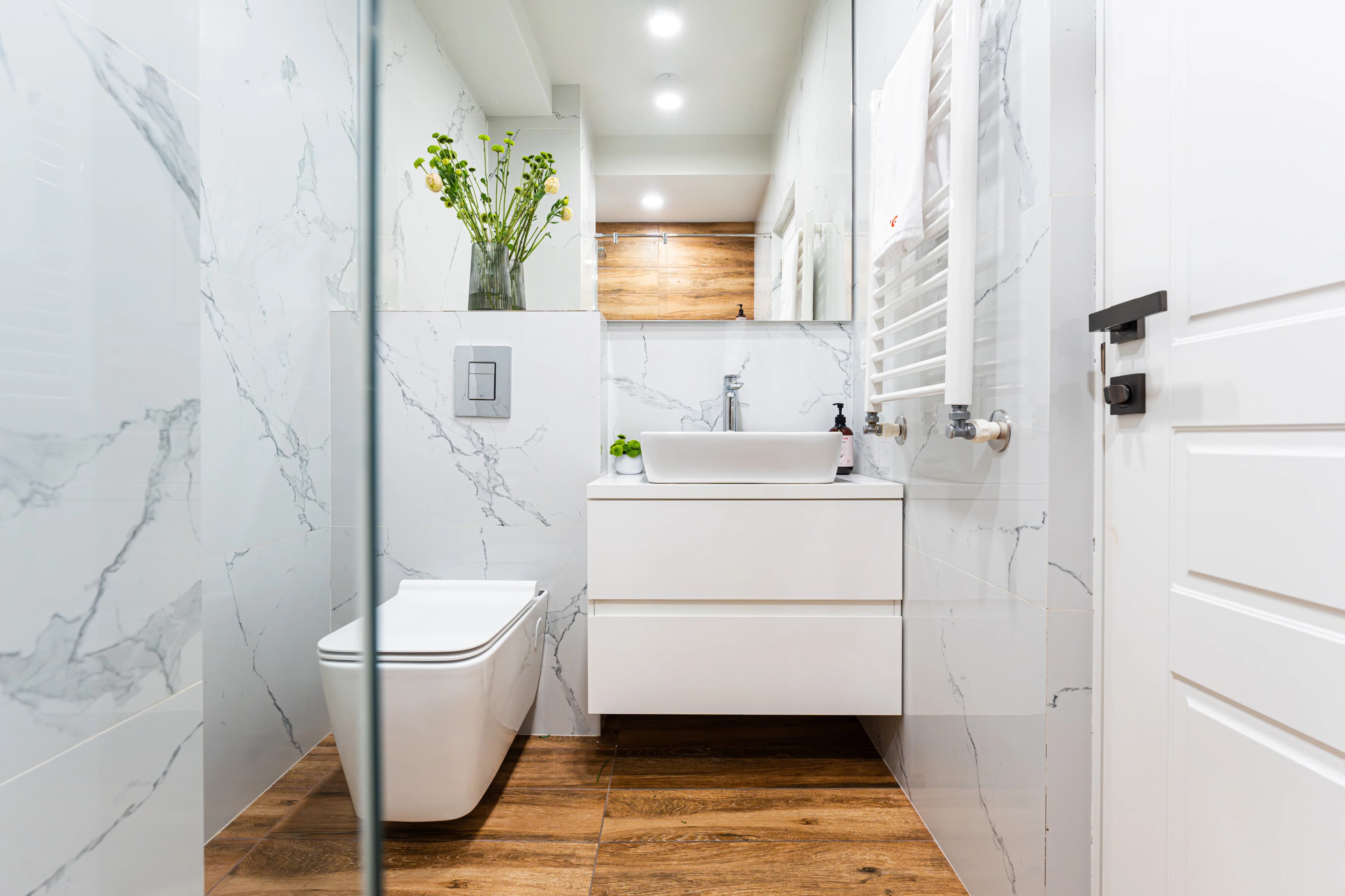 KeyGo #0108 | 2 Bedrooms | Cascade photo 5