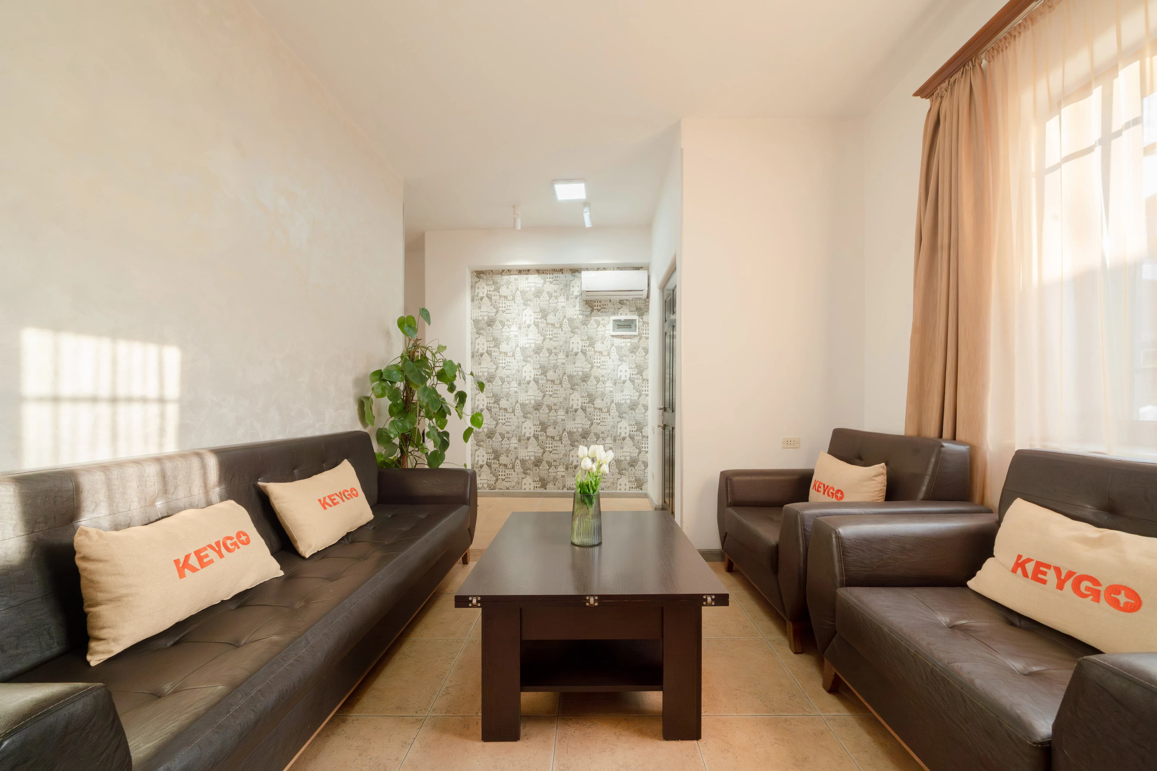 отель The Yard photo 3