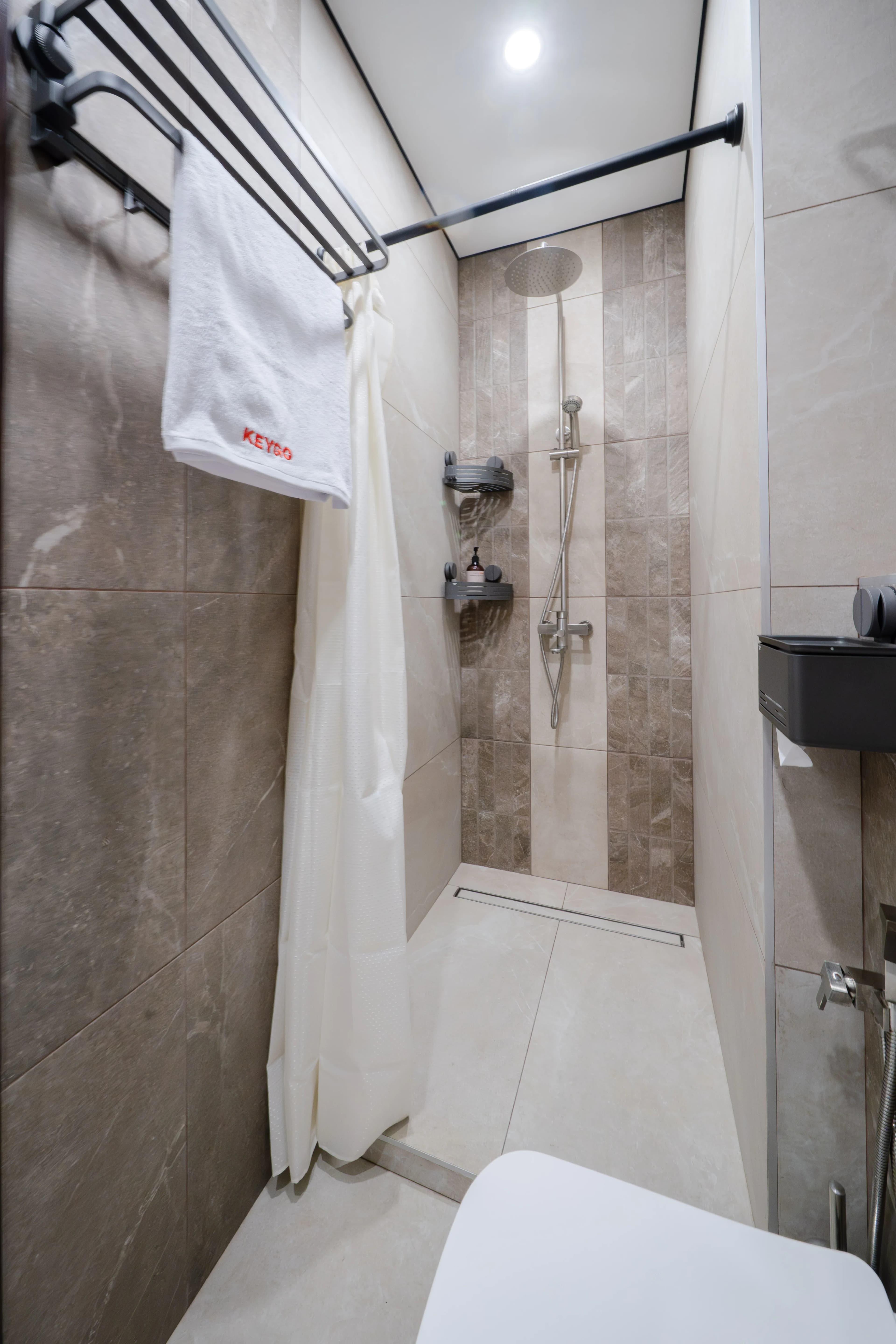  #0208 | 1 Bedroom | Near Diana Abgar Park photo 23