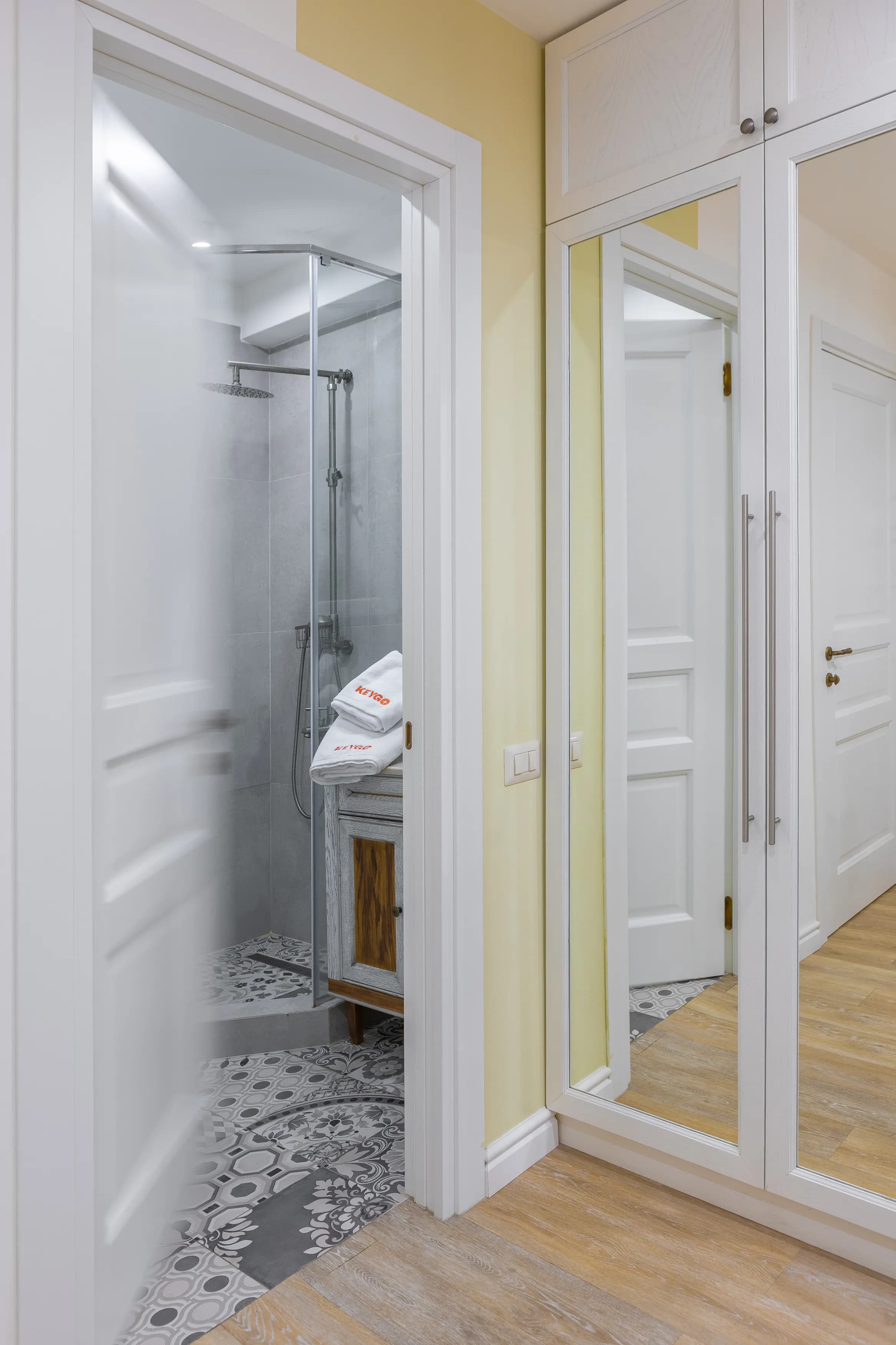 Apartment KeyGo #0028 near Republic Square photo 26