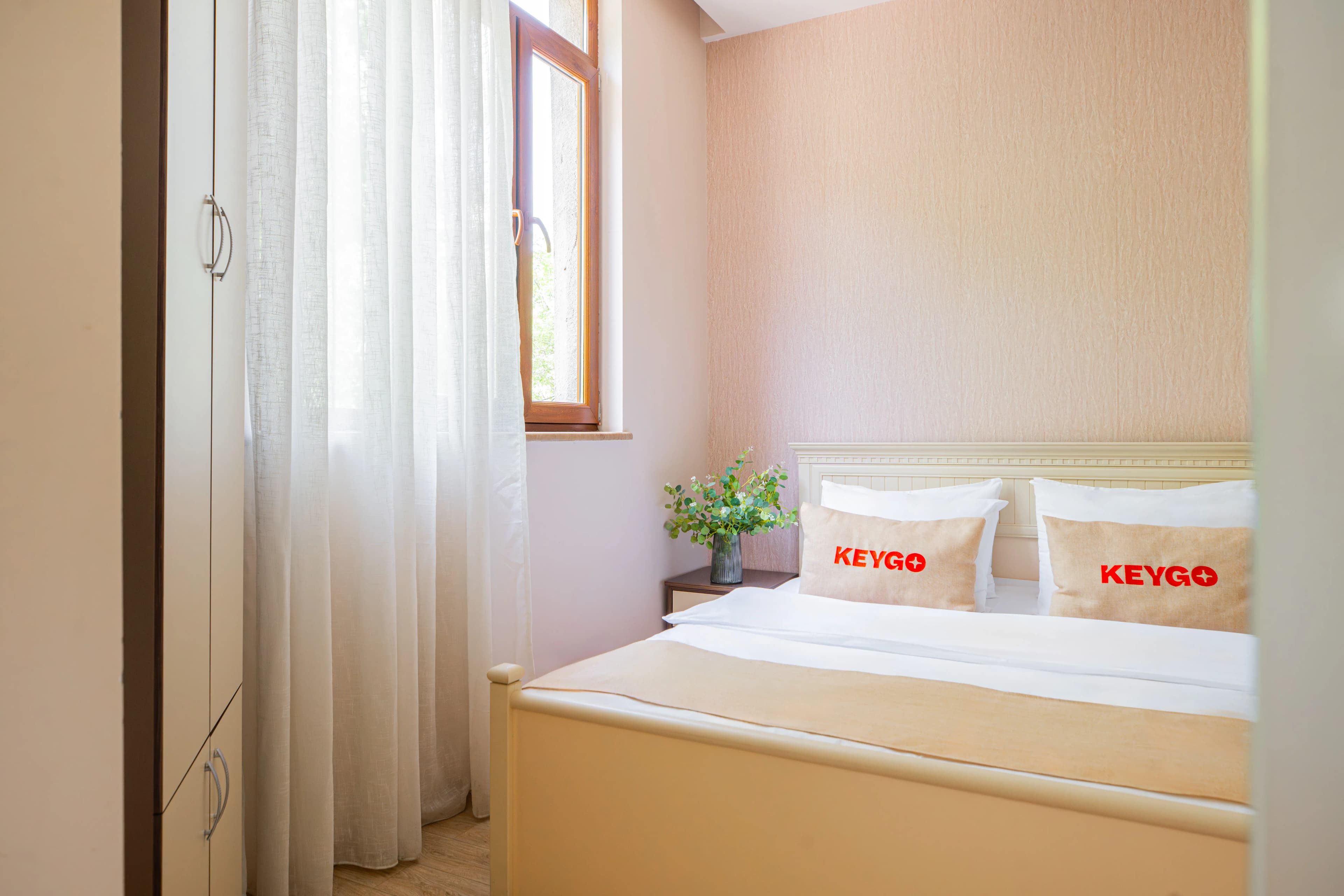 Apartment KeyGo #0025 next to the Opera House