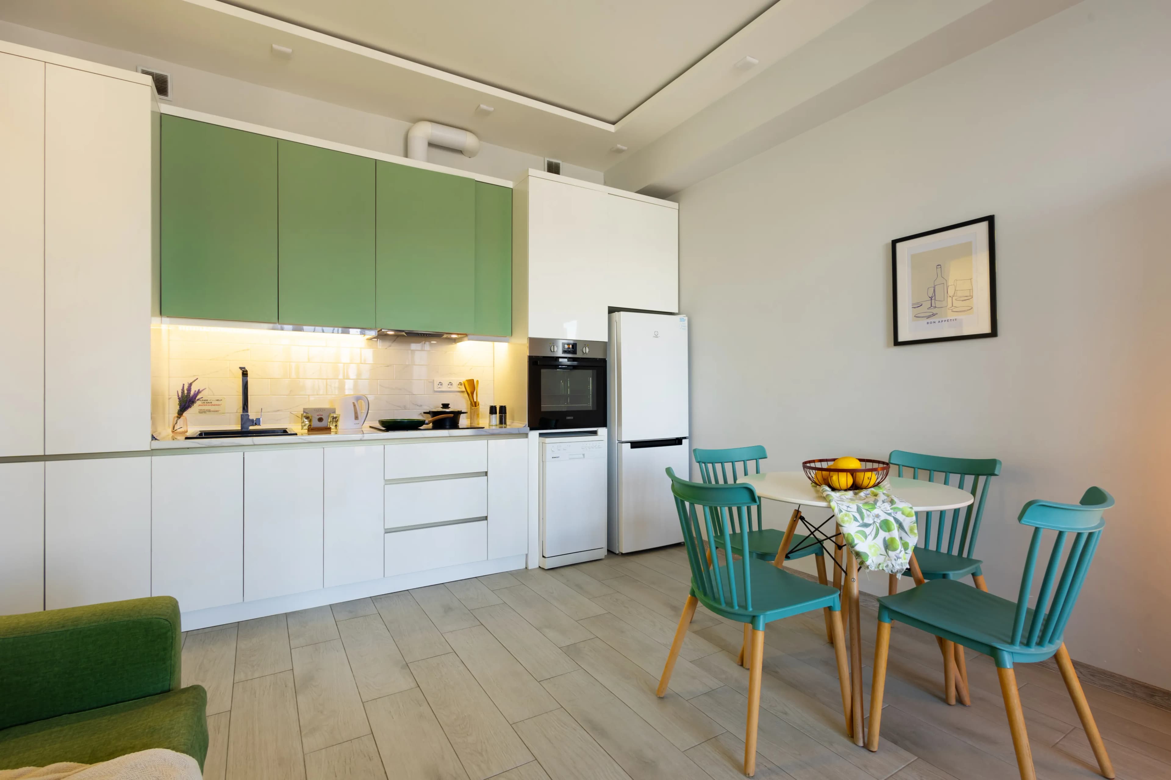 Apartment KeyGo #0052 offers comfort and coziness in the city photo 3