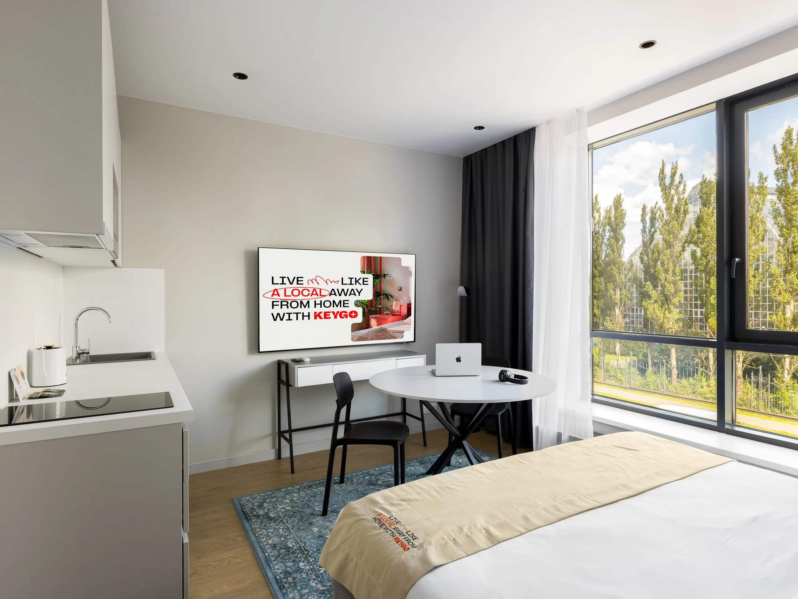 Студия KeyGo #1036 с бассейном и видом на Новую фондовую оранжерею photo 6