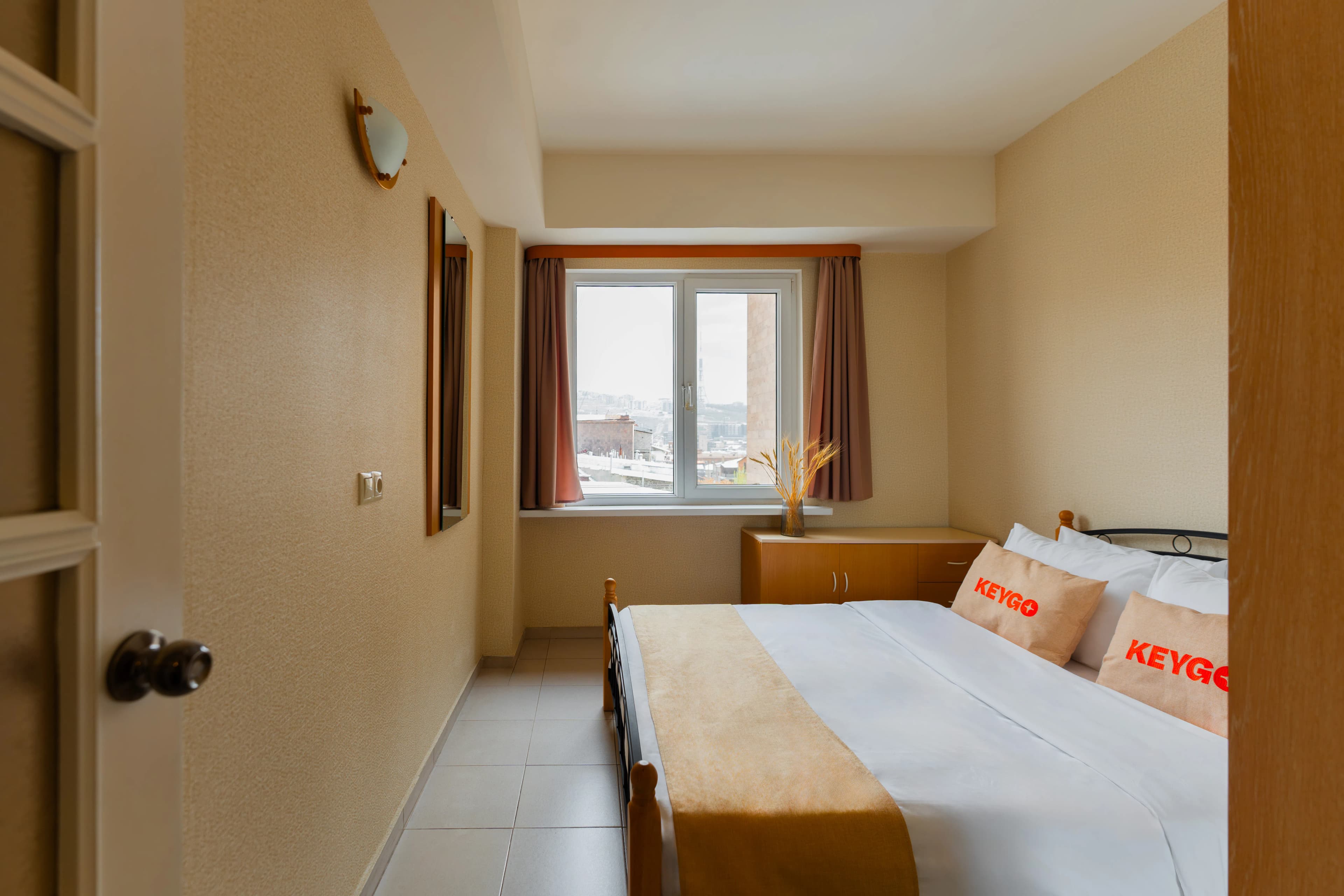 Apartment KeyGo #0009 near the Matenadaran Museum photo 5