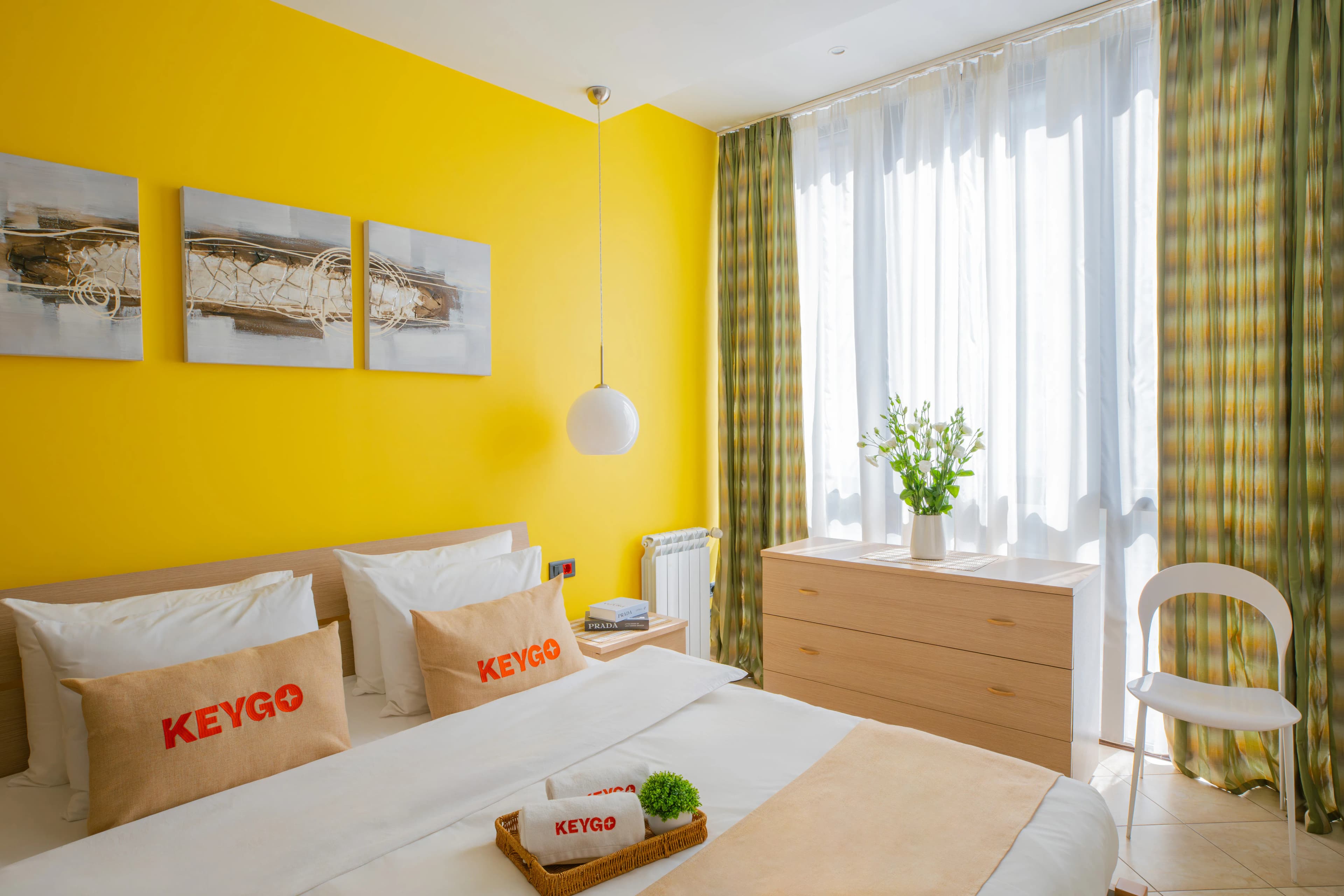 Republic Square's Chic Hideaway/1BR Apt