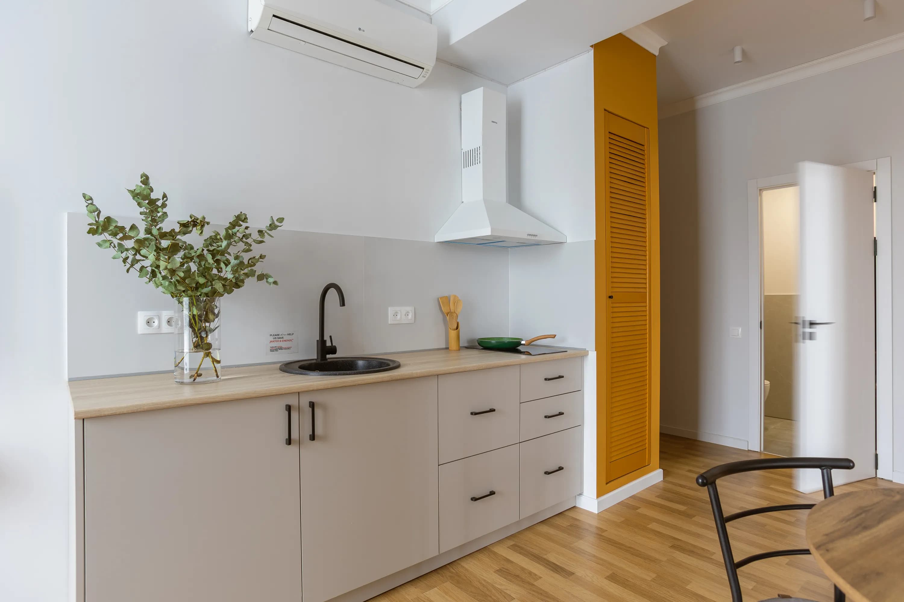 Apartment KeyGo #0065 is the key to a comfortable location photo 17