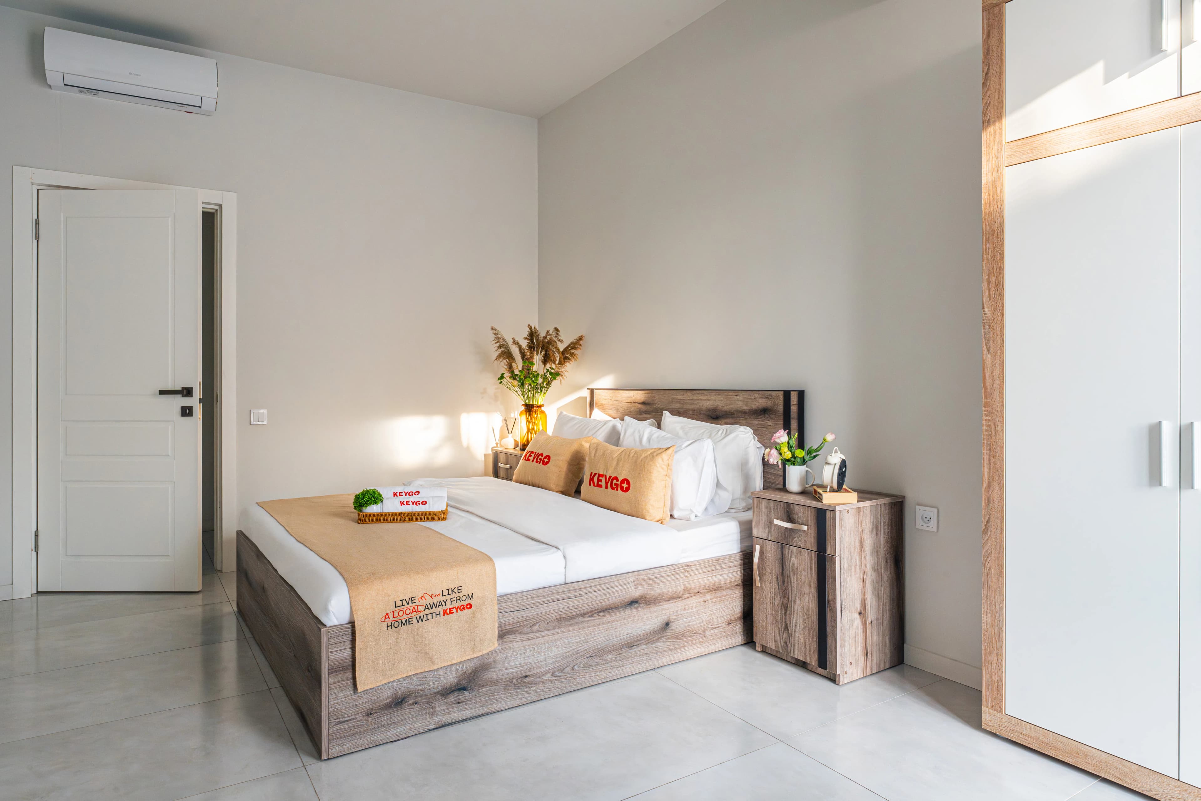 KeyGo #0108 | 2 Bedrooms | Cascade photo 16