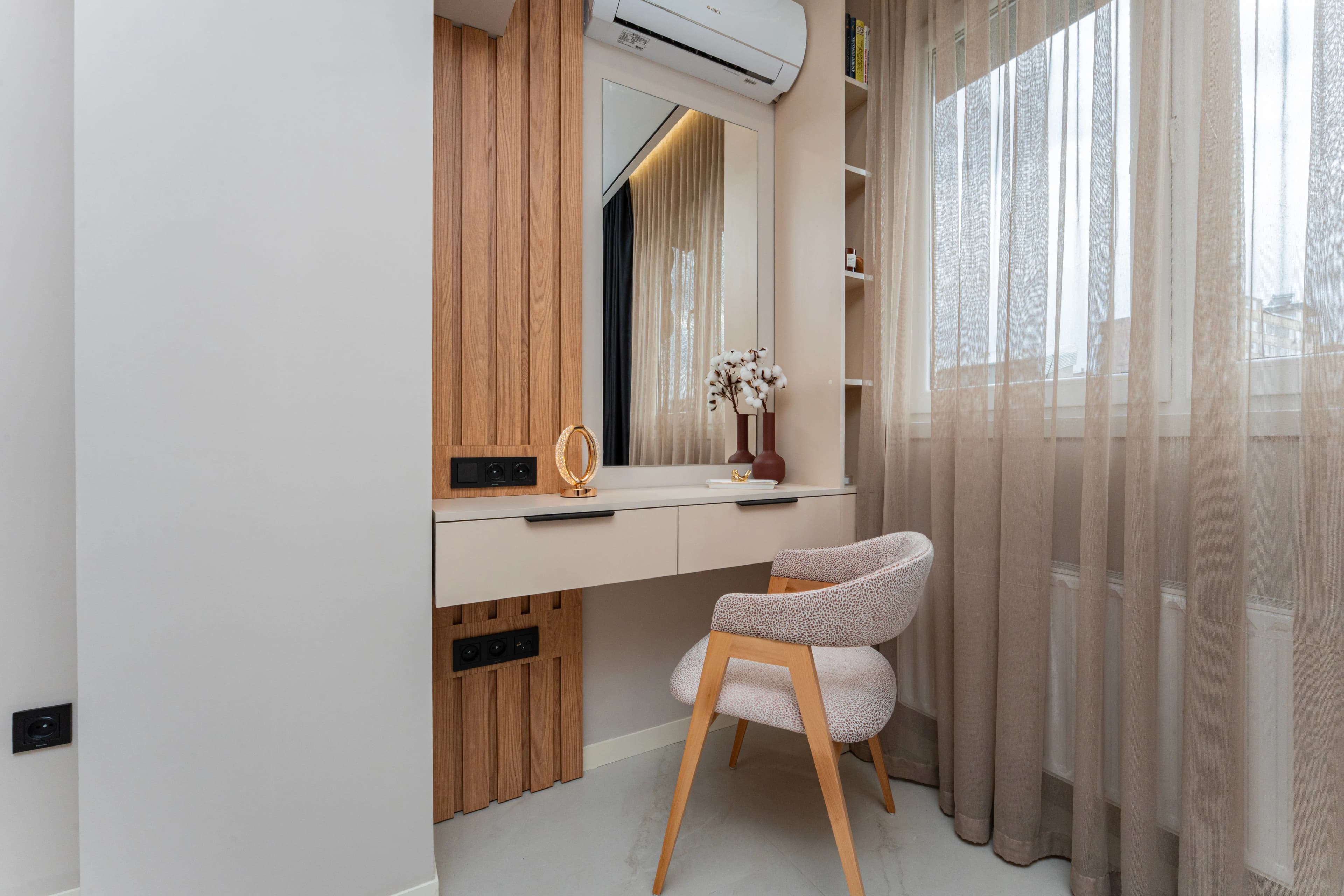 Apartment KeyGo #0166 near Republic Square photo 5