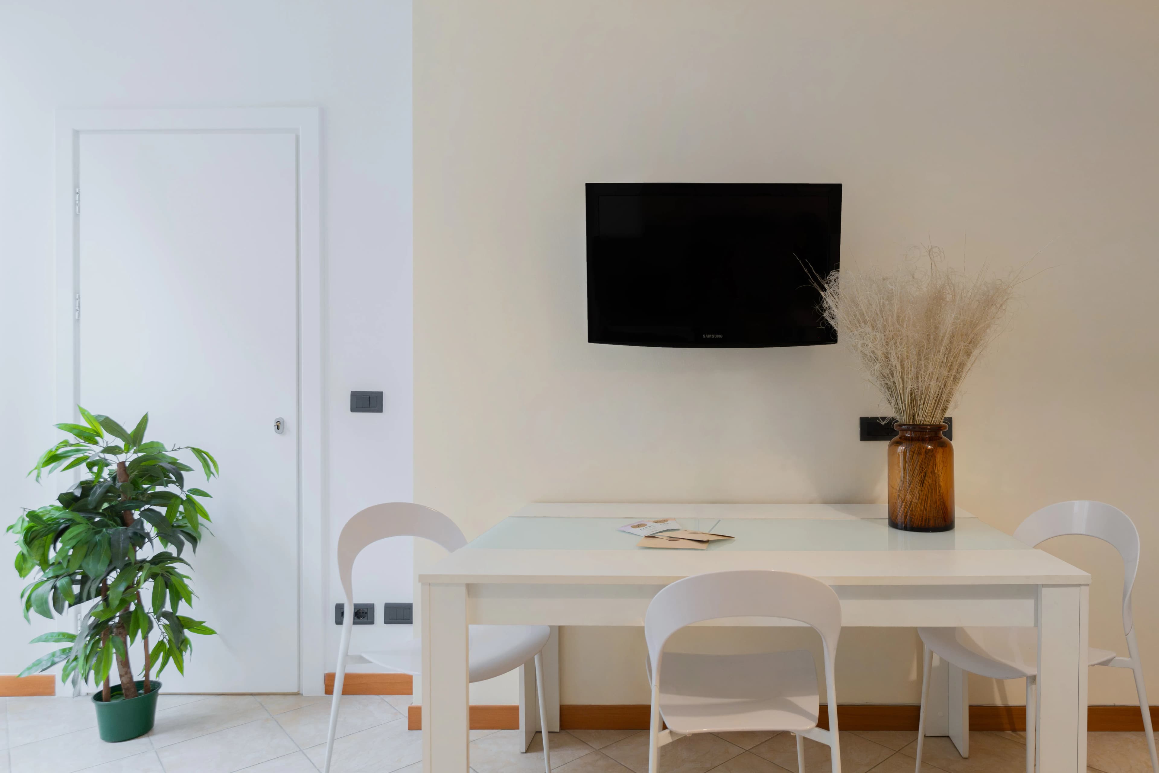 Spacious 1BR Apt/Near Republic Square photo 5