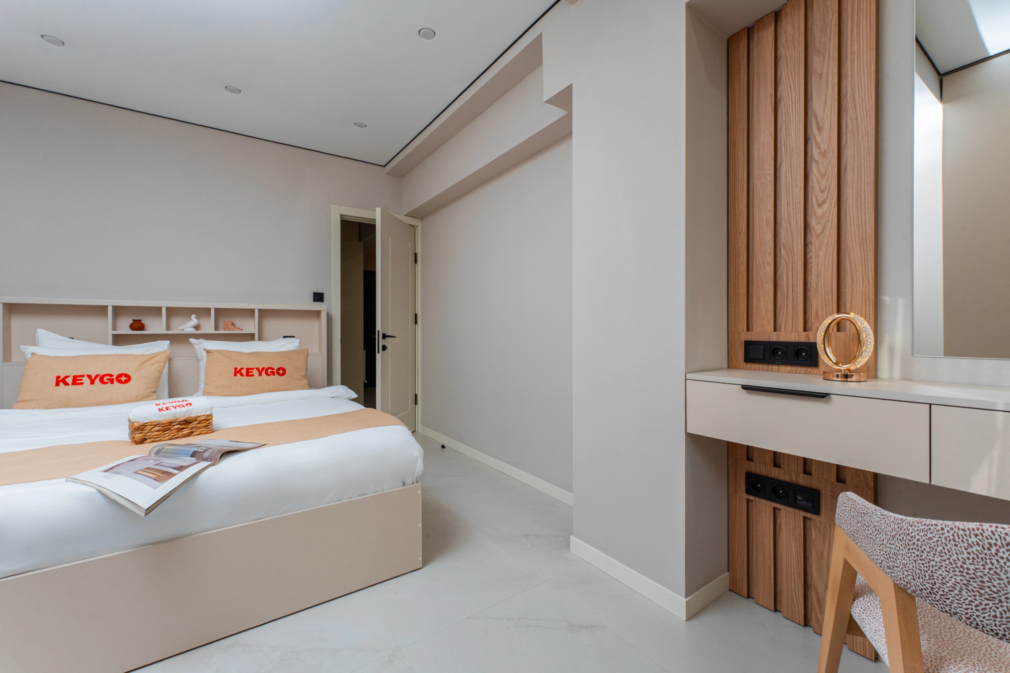 Apartment KeyGo #0166 near Republic Square photo 15