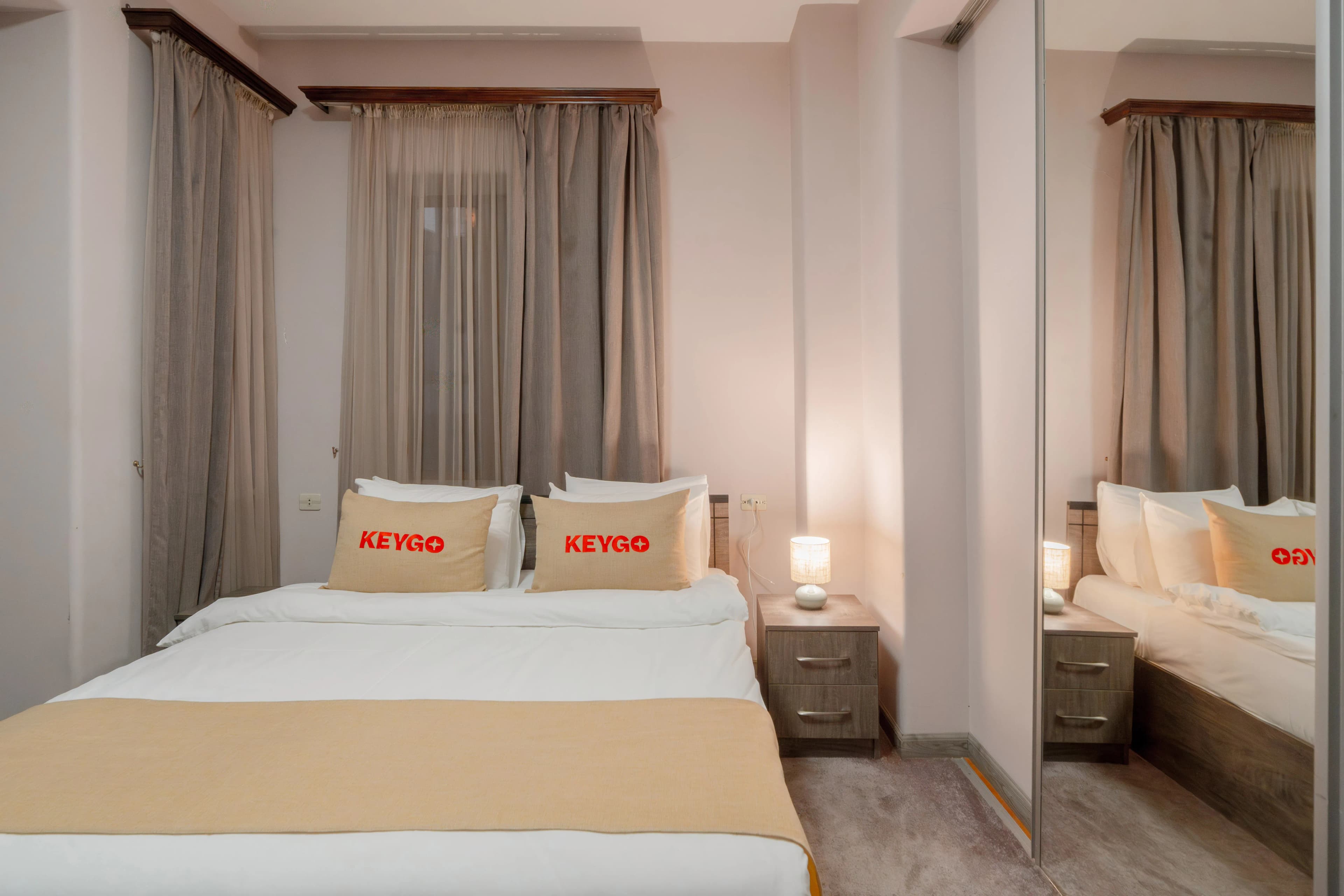 отель The Yard photo 7