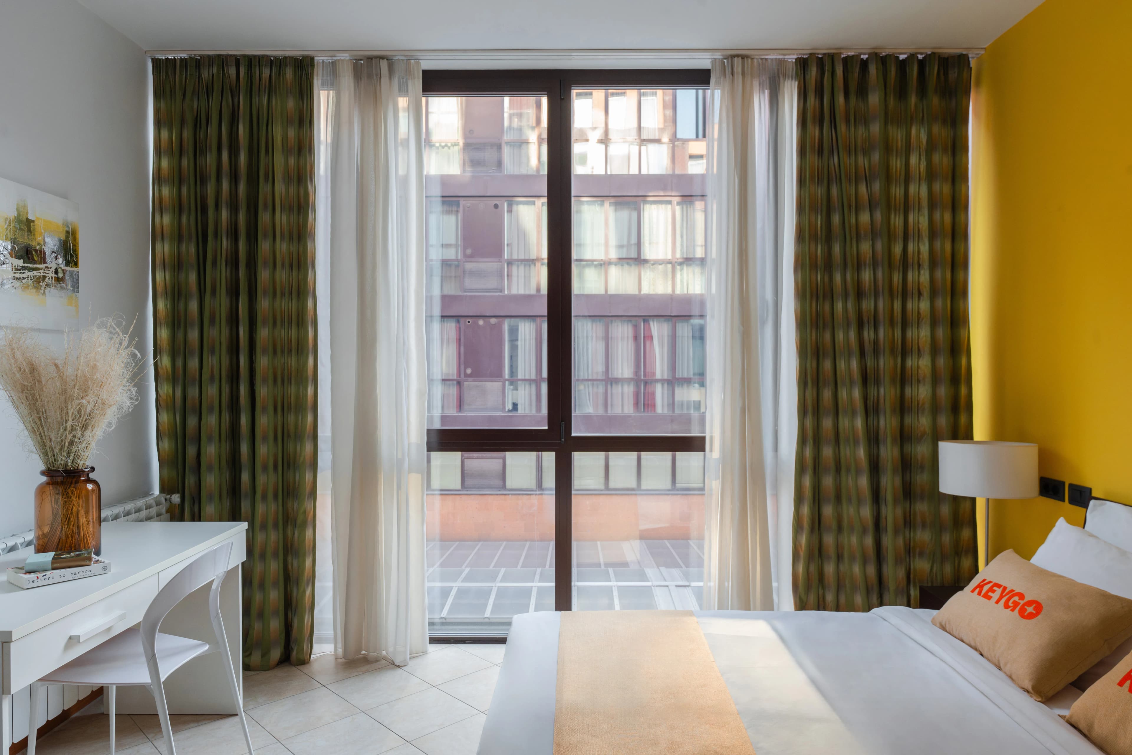 Spacious 1BR Apt/Near Republic Square photo 3