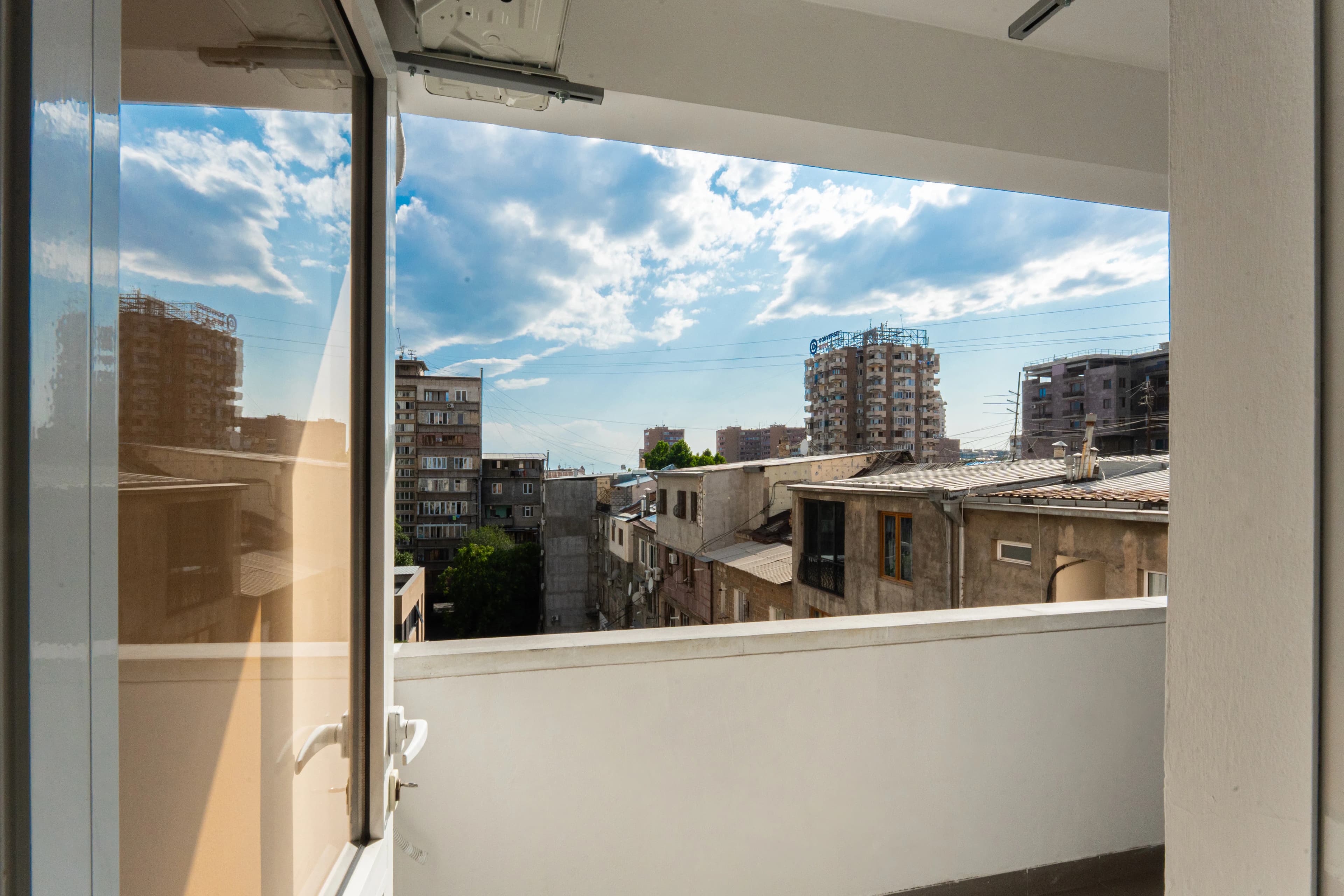 Apartment KeyGo #0163 near Diana Abgar Park photo 28