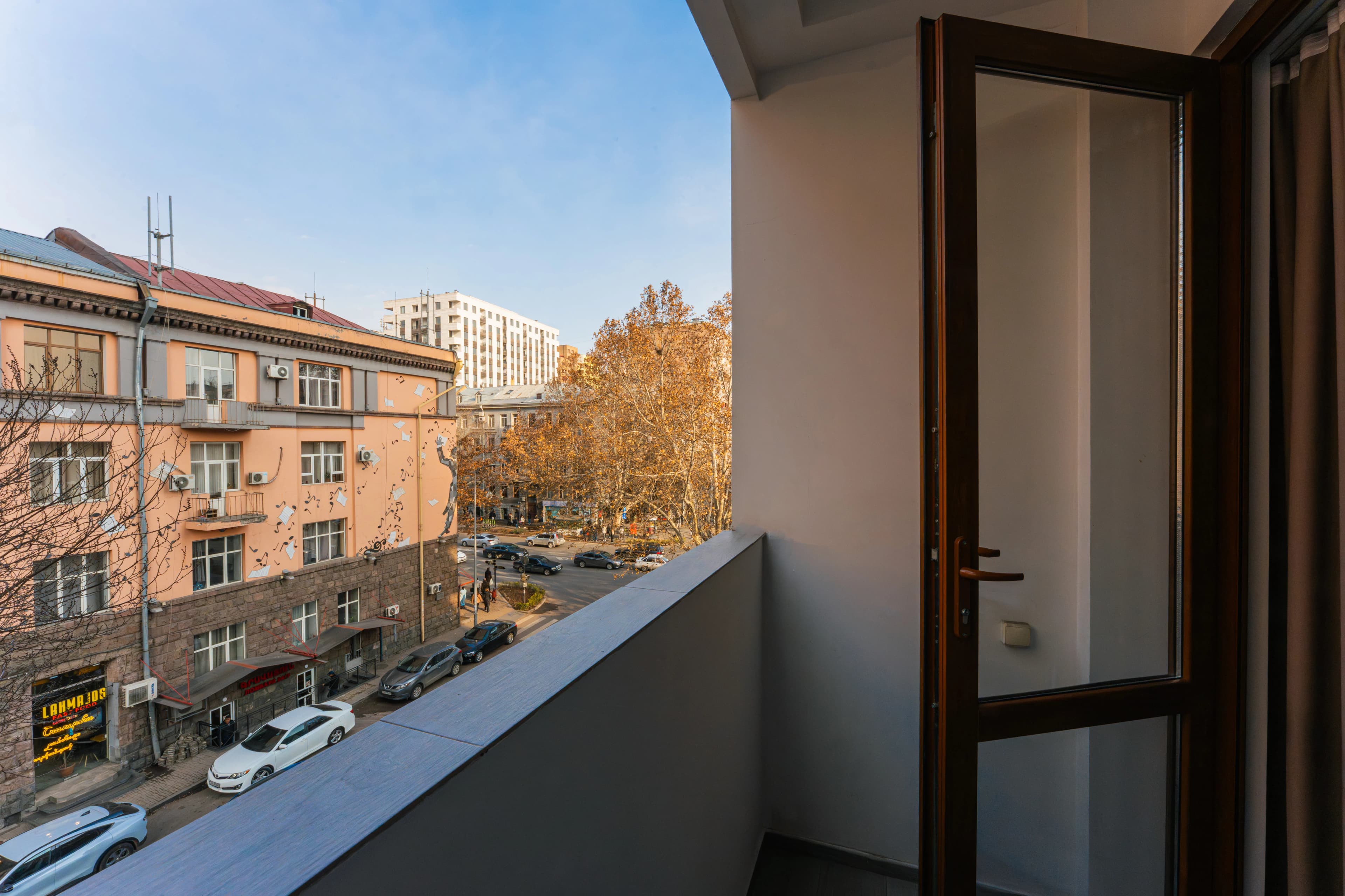 Apartment KeyGo #0127 next to the Museum of Modern Art photo 27