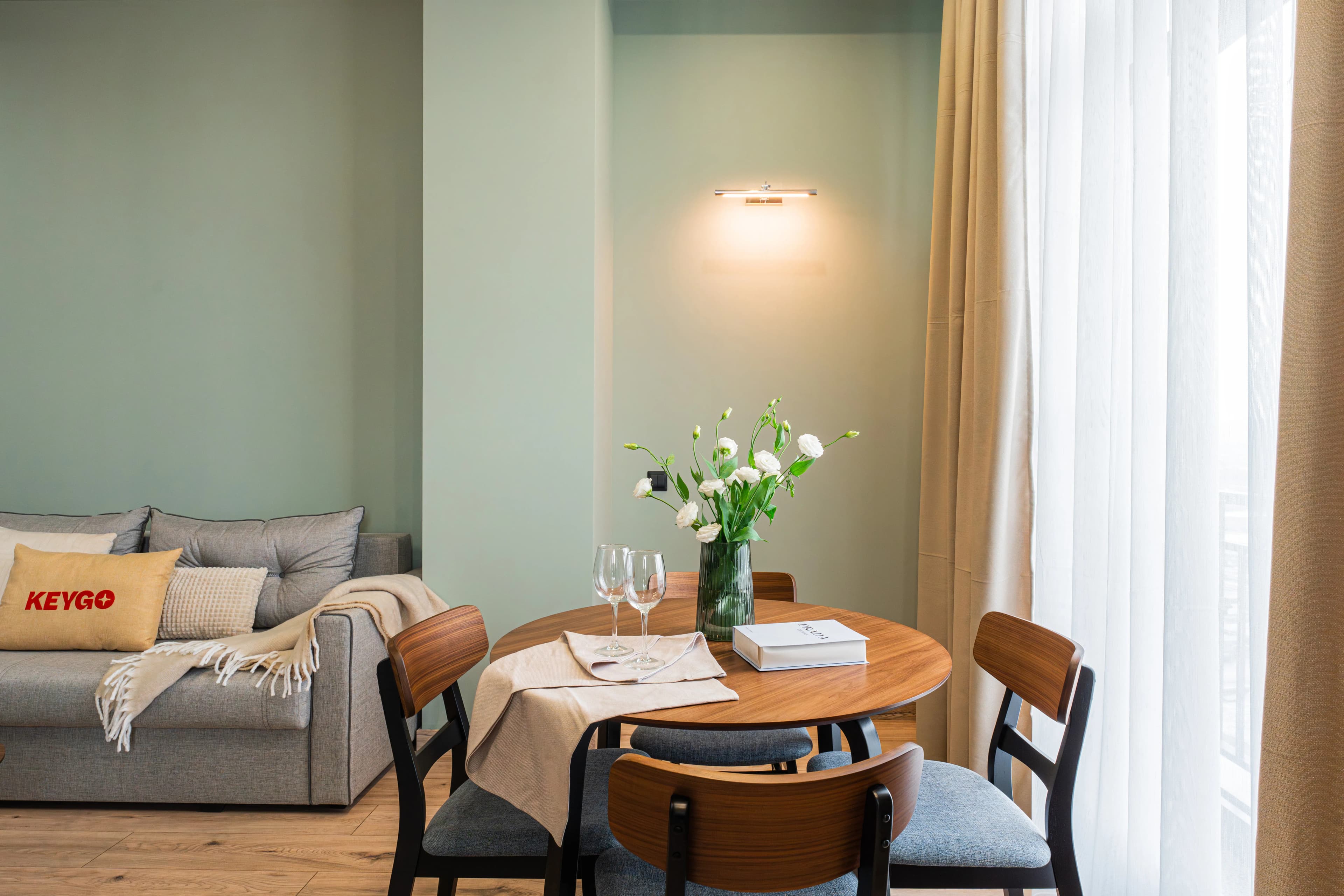 Apartment KeyGo #0096 comfort and coziness in the city