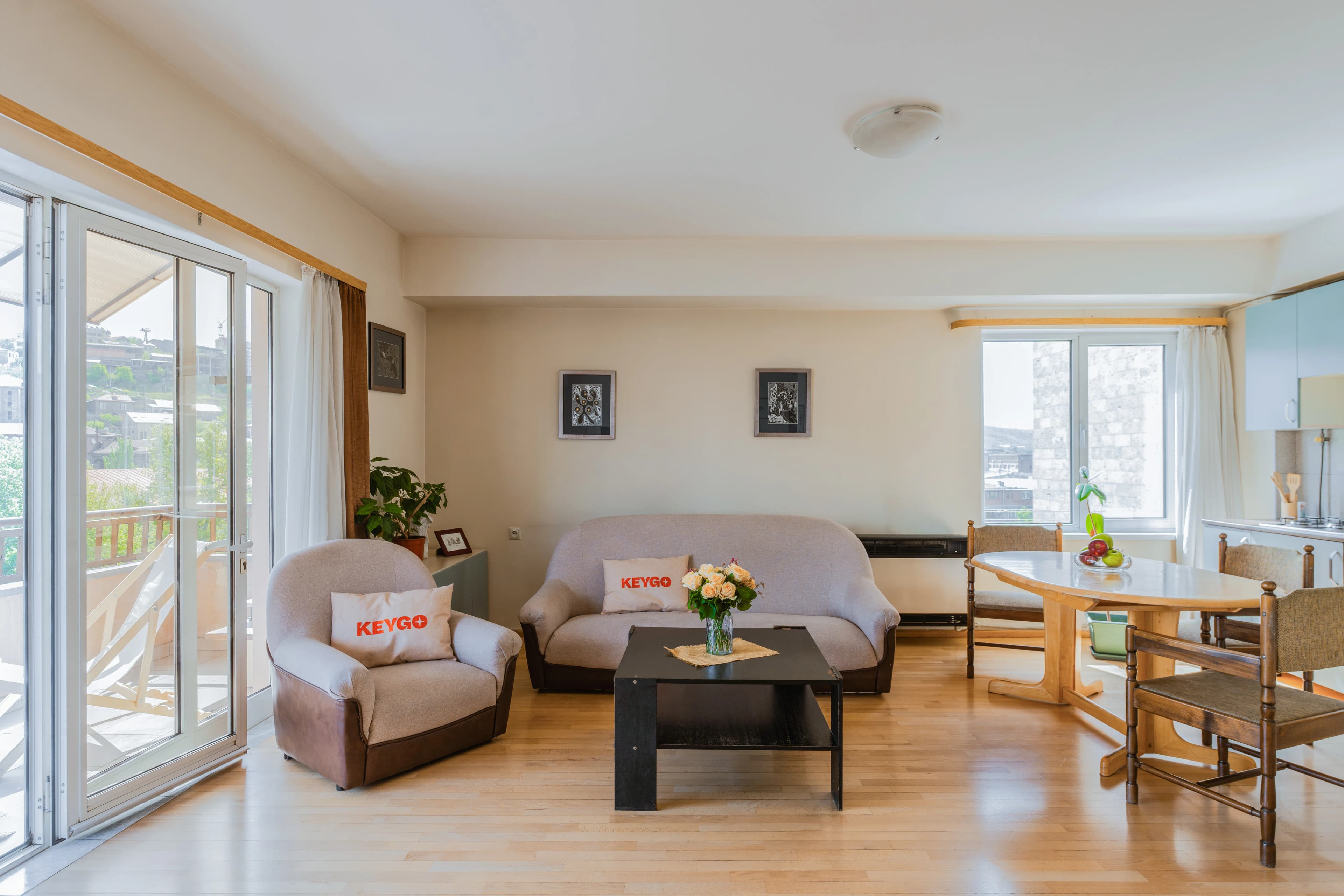 Apartment KeyGo #0009 near the Matenadaran Museum photo 2