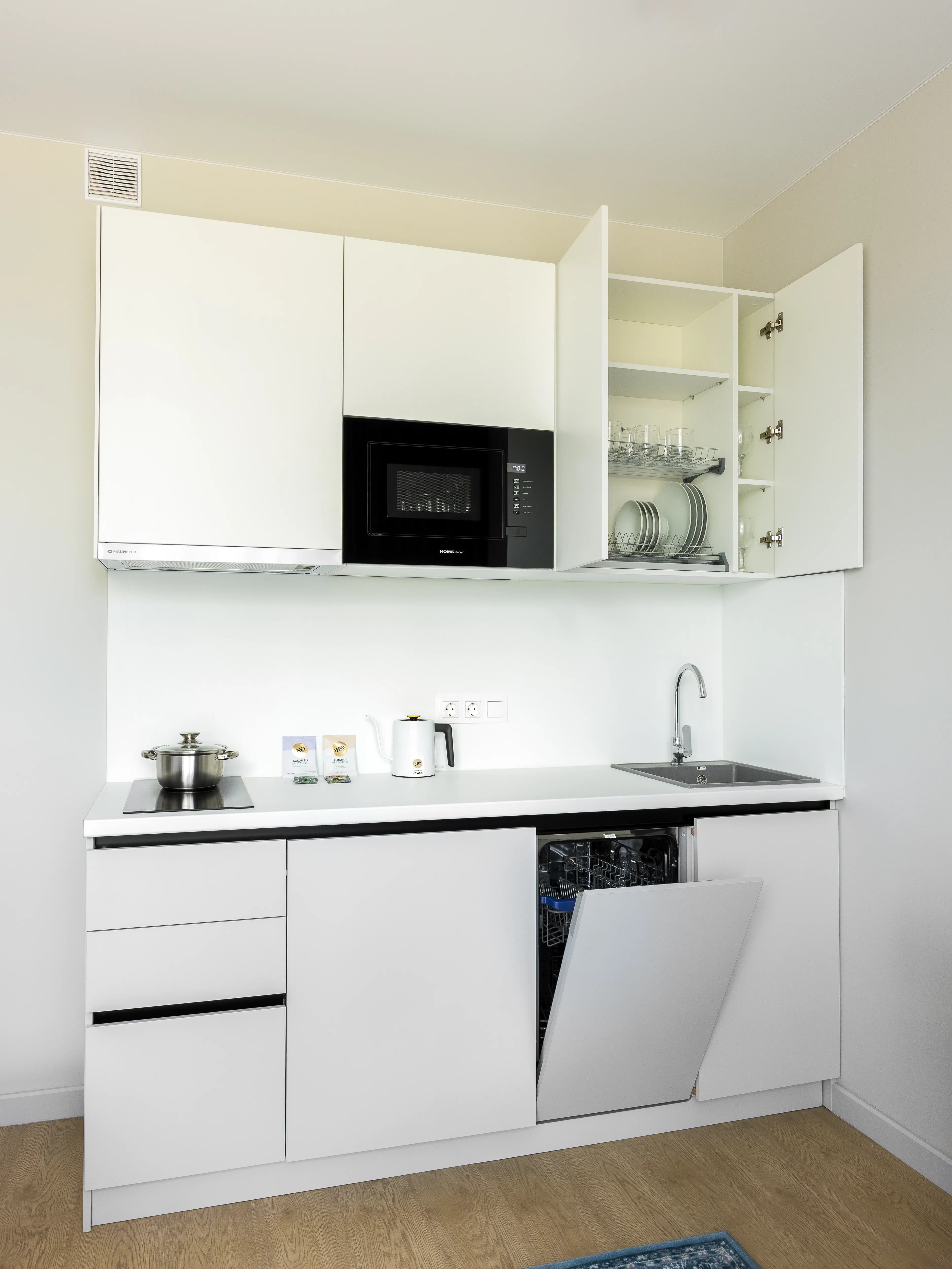 Студия KeyGo #1036 с бассейном и видом на Новую фондовую оранжерею photo 16