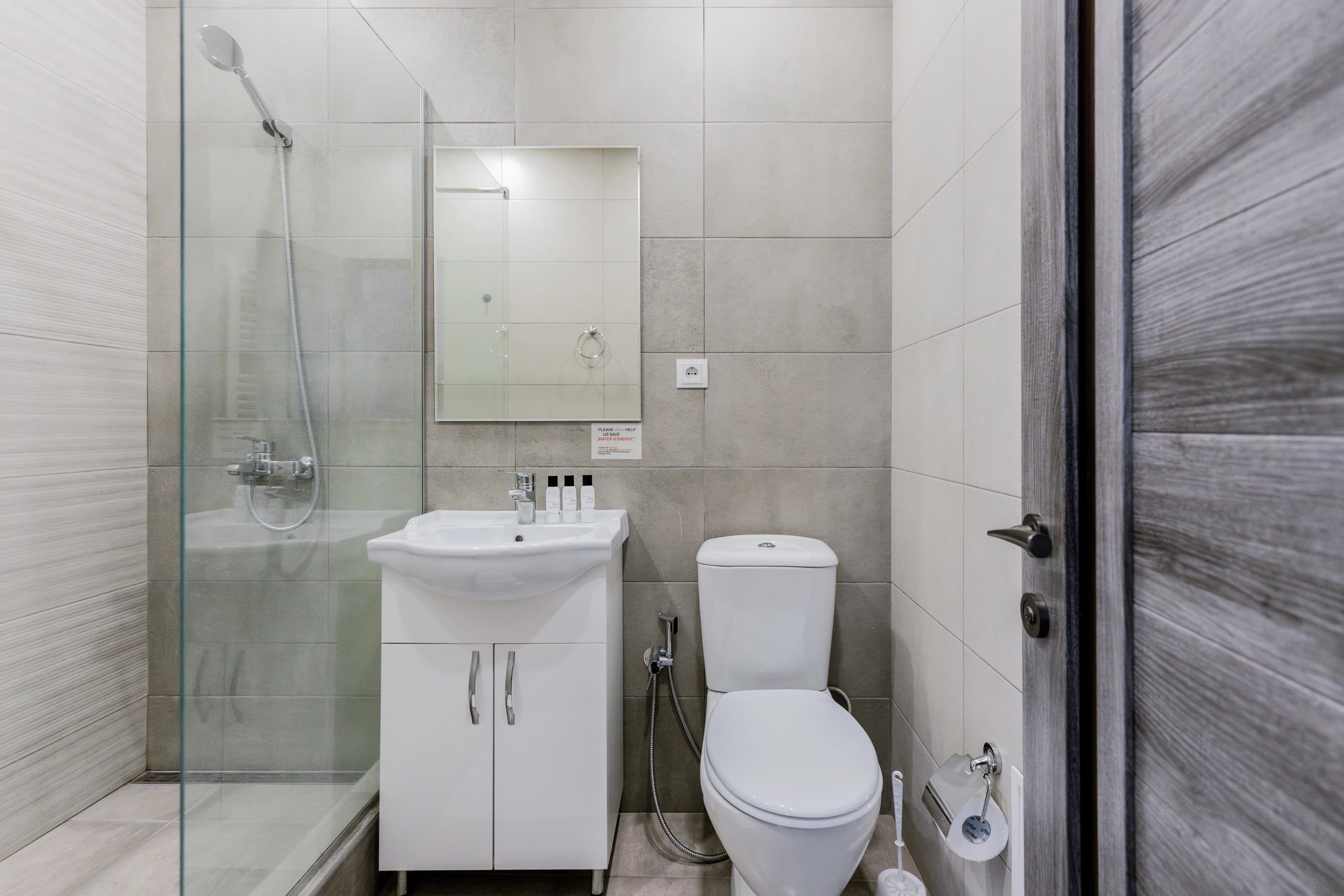 Apartment KeyGo #0048 next to St. Sarkis Church photo 4