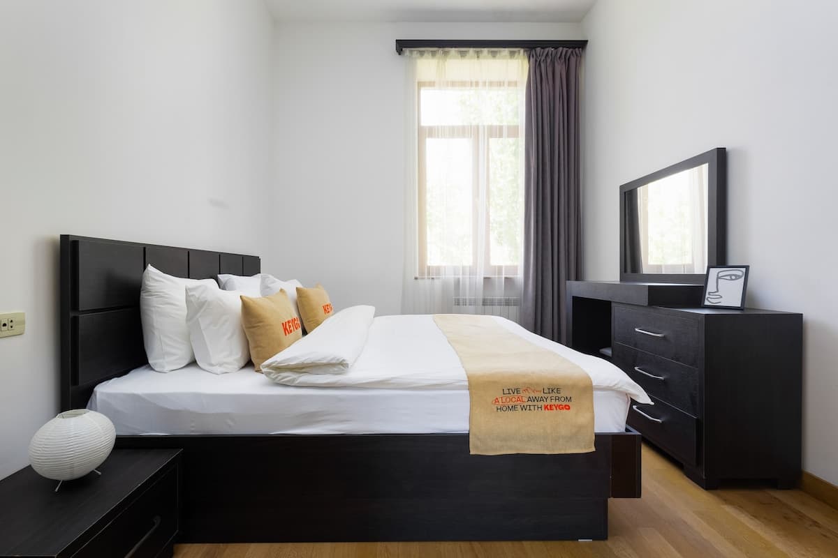 Apartment KeyGo #0175 next to the Opera House photo 12