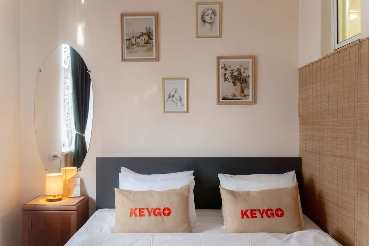 Apartment KeyGo #0177 next to the Opera House photo 5