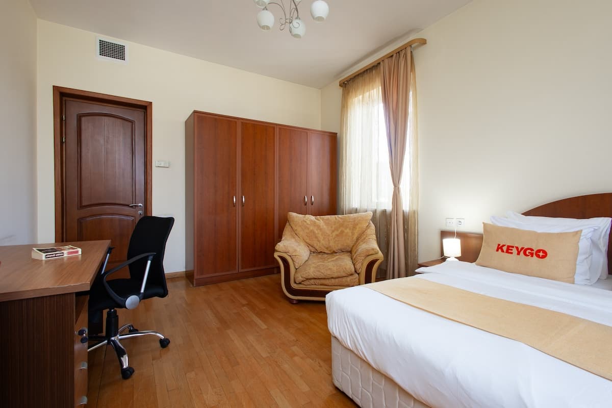 #0185 | 1 Bedroom | Is a comfort and coziness in the city photo 2