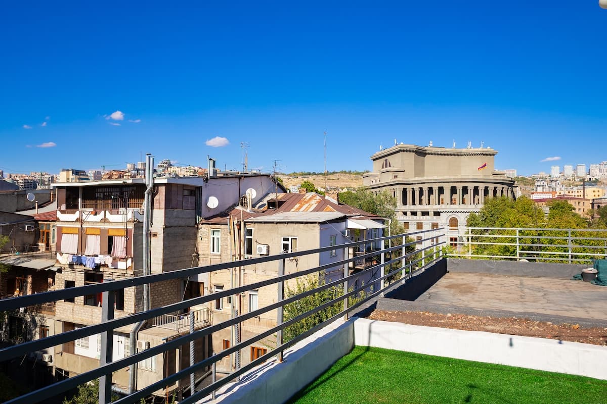 #0194 | Studio | Near the Opera House photo 33