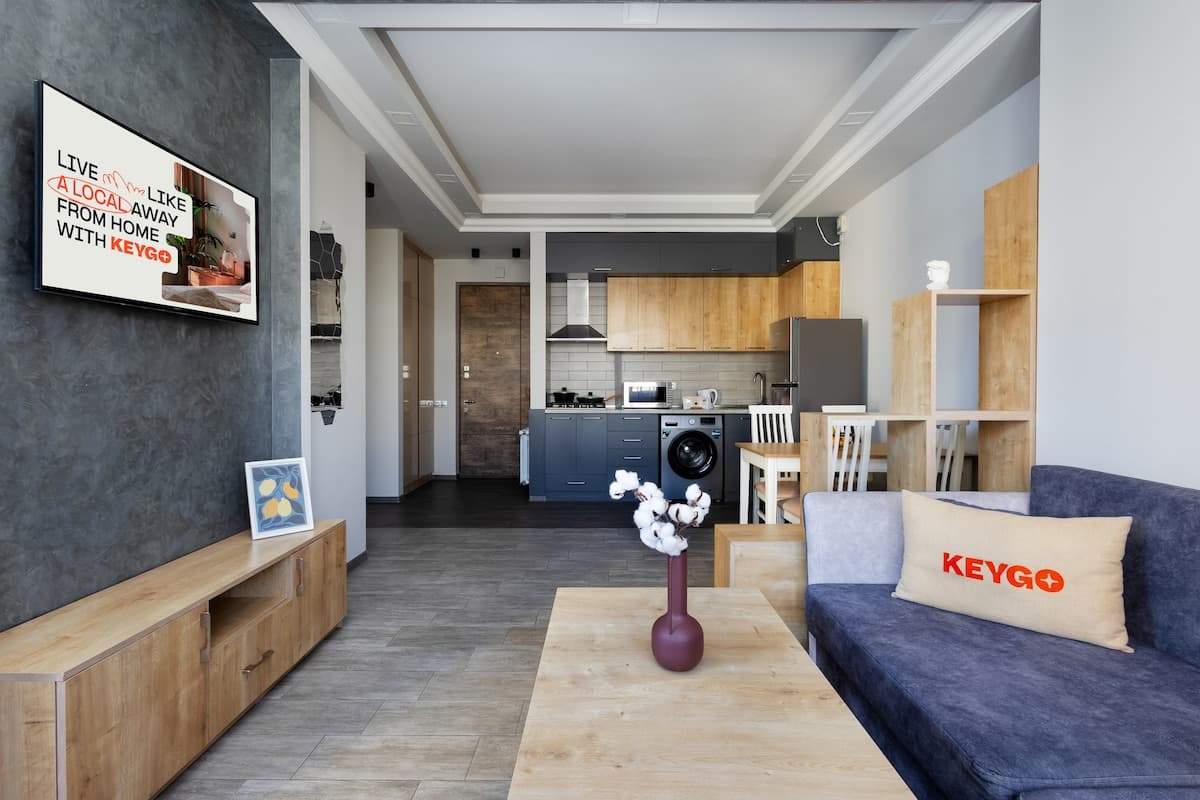 #0197 | 1 Bedroom | Near Diana Abgar Park
