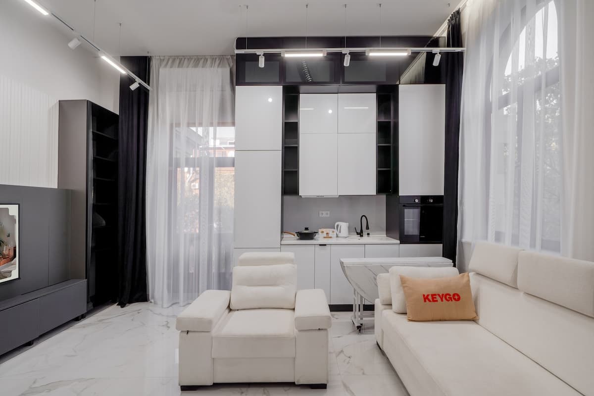 #0198 | 1 Bedroom | Near the Opera House