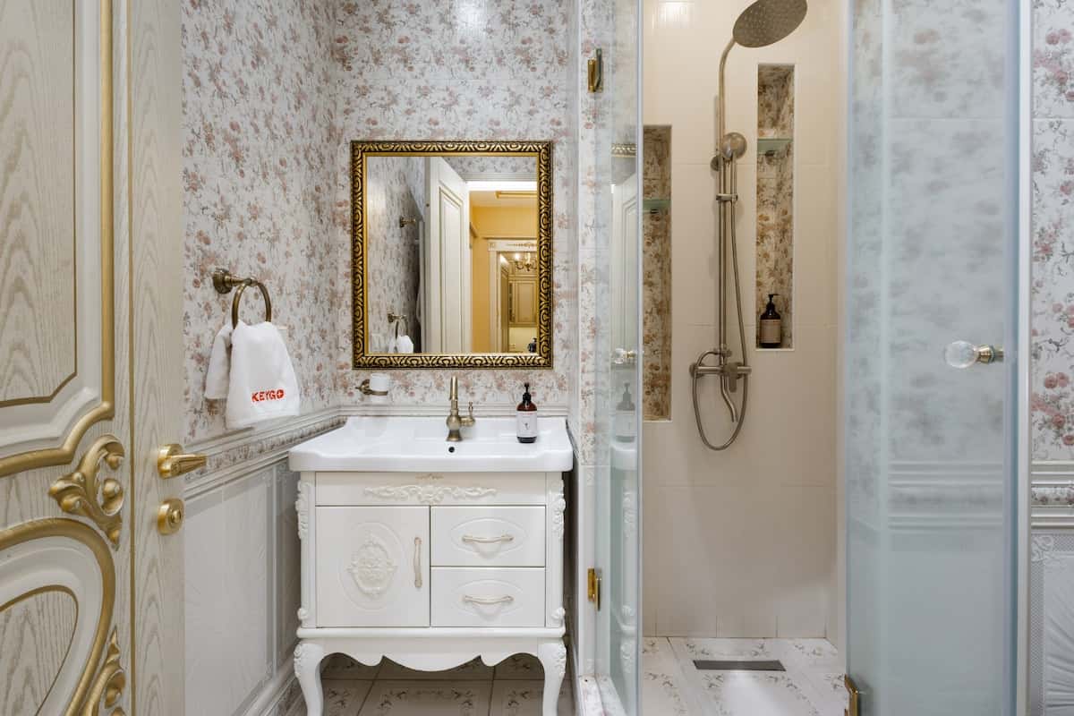 #0203 | 1 Bedroom | Near Republic Square photo 4