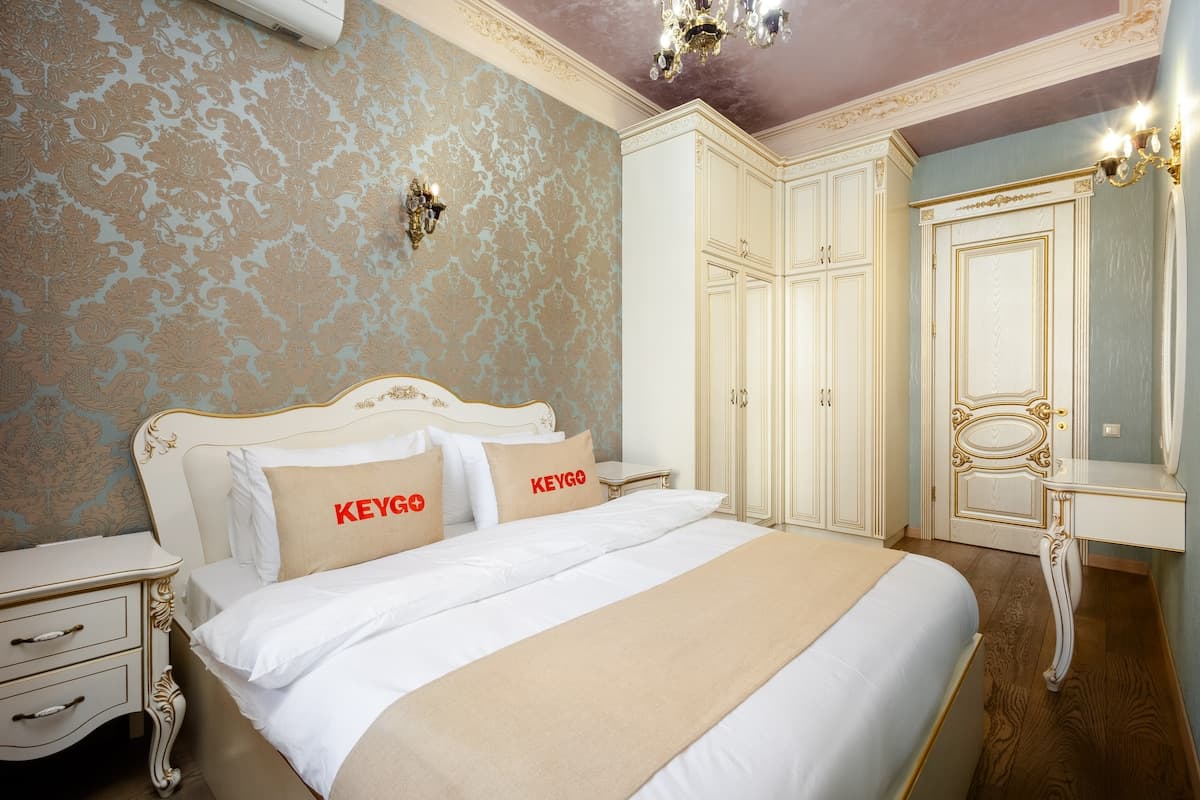 #0203 | 1 Bedroom | Near Republic Square