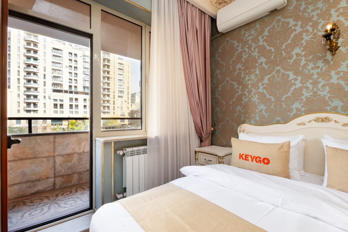#0203 | 1 Bedroom | Near Republic Square photo 8