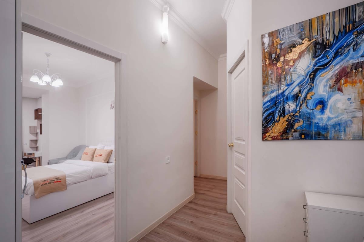 #0206 | 2 Bedroom | Near Yeritasardutyan Park photo 35