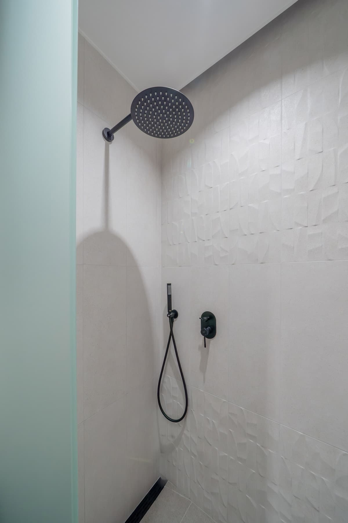 #0224 | 1 Bedroom | Near Republic Square photo 24
