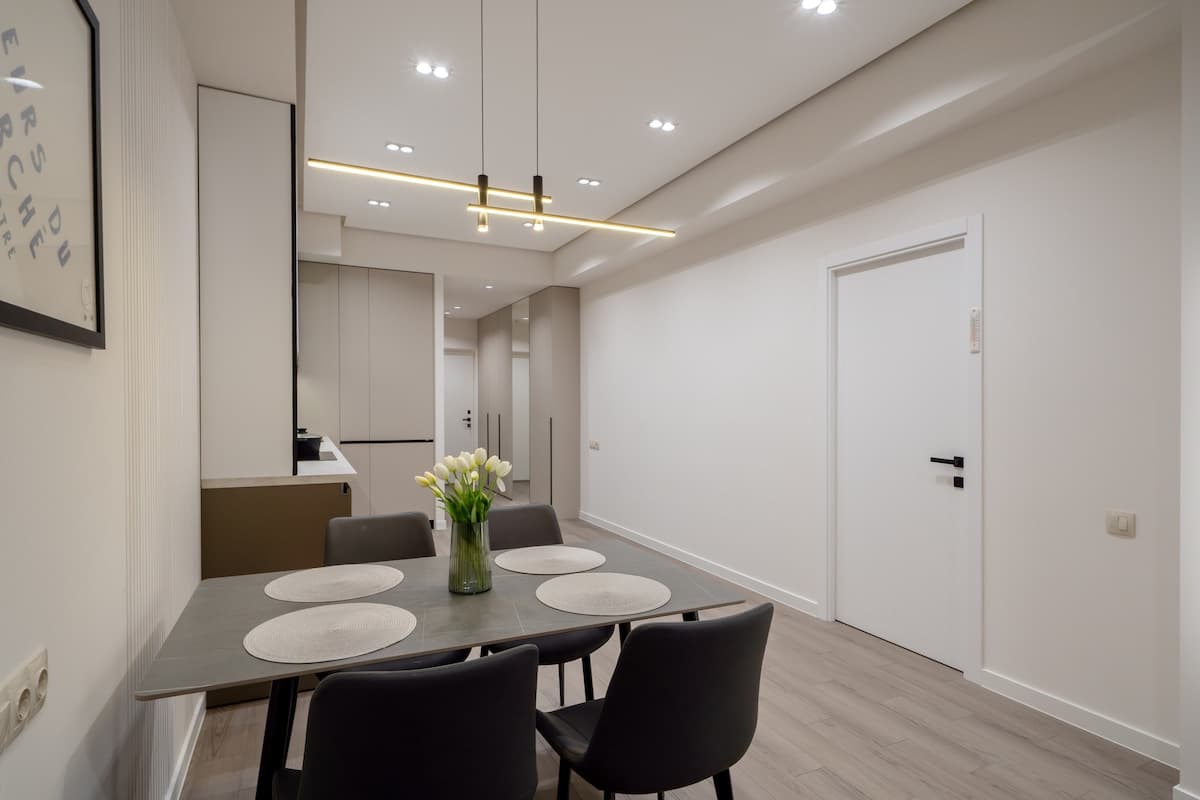 #0224 | 1 Bedroom | Near Republic Square photo 17