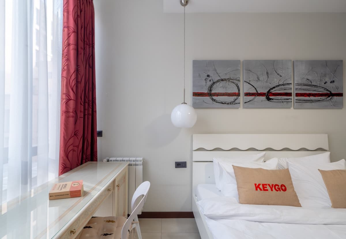 sargsyan/10/17 · #0228 | 2 Bedroom | Next to the Opera House photo 9