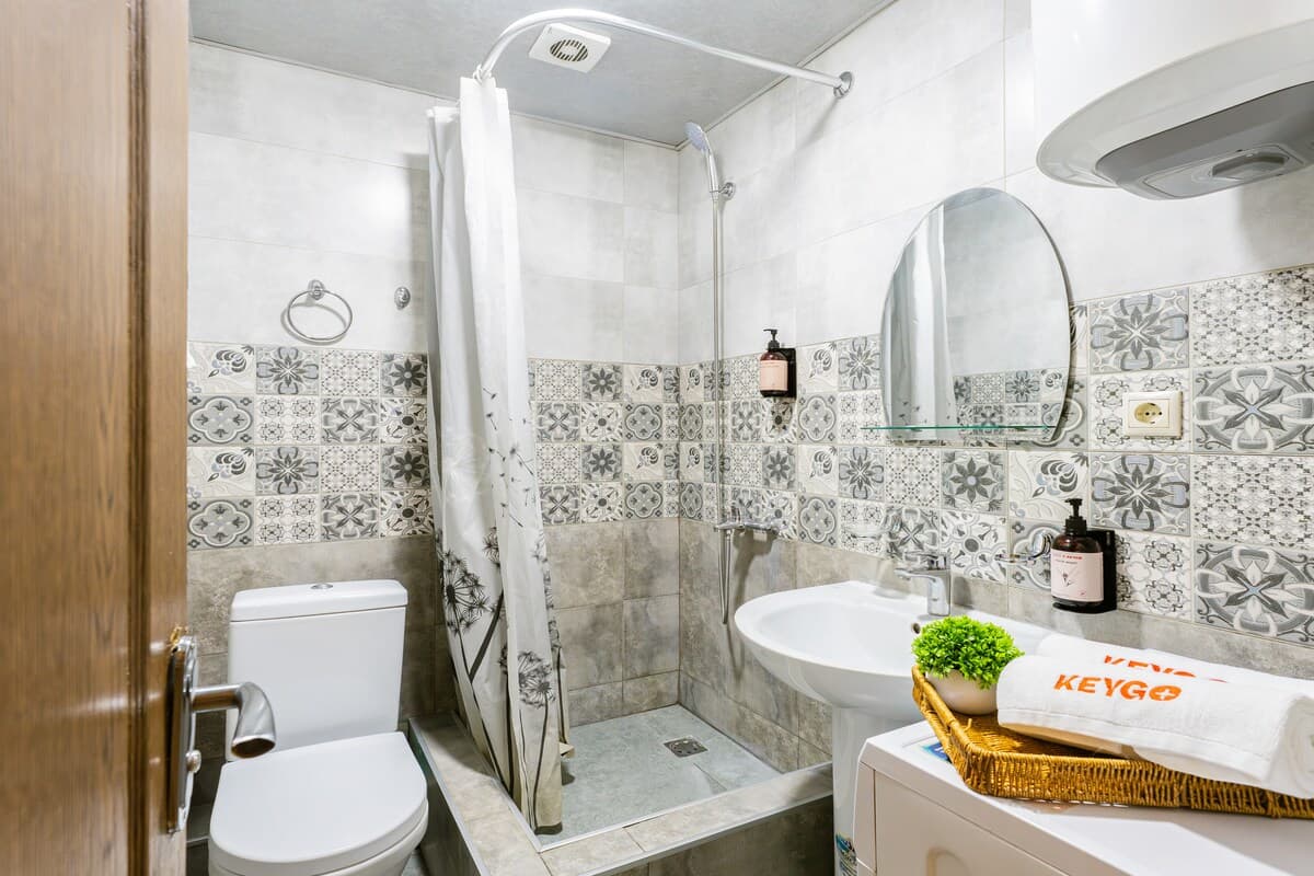 1BR Apt/Near Opera/City Center photo 10