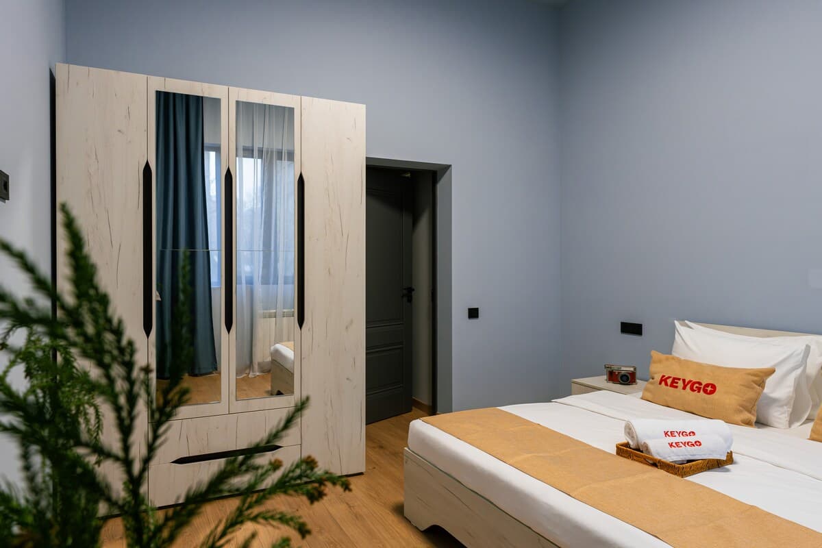 KeyGo #0111 | 1 Bedroom | Near The Opera House photo 3