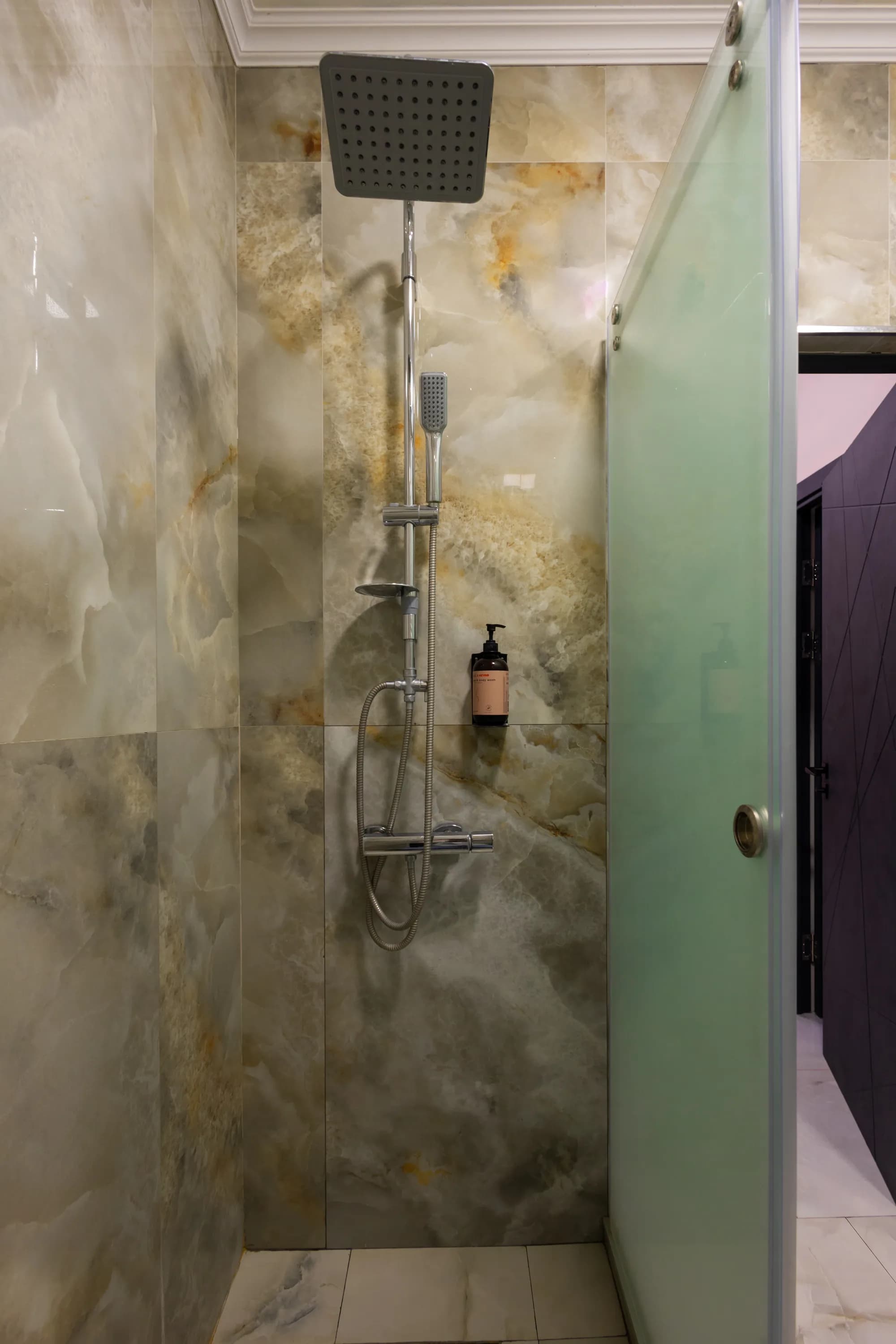 Studio KeyGo #0050: coffee in a mug and Wi-Fi at maximum photo 15